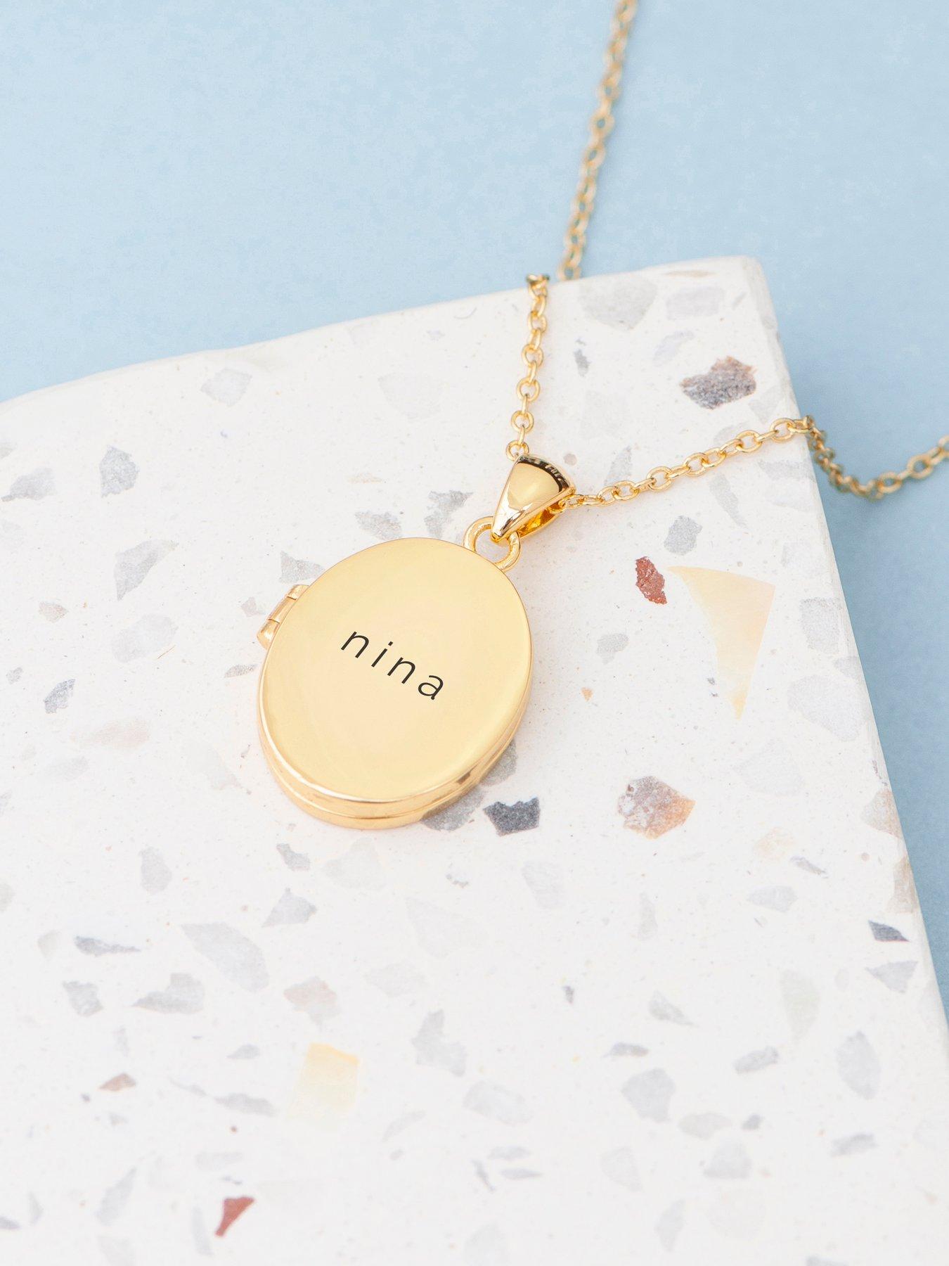 Image 3 of 5 of Treat Republic Personalised Oval Photo Locket - Gold