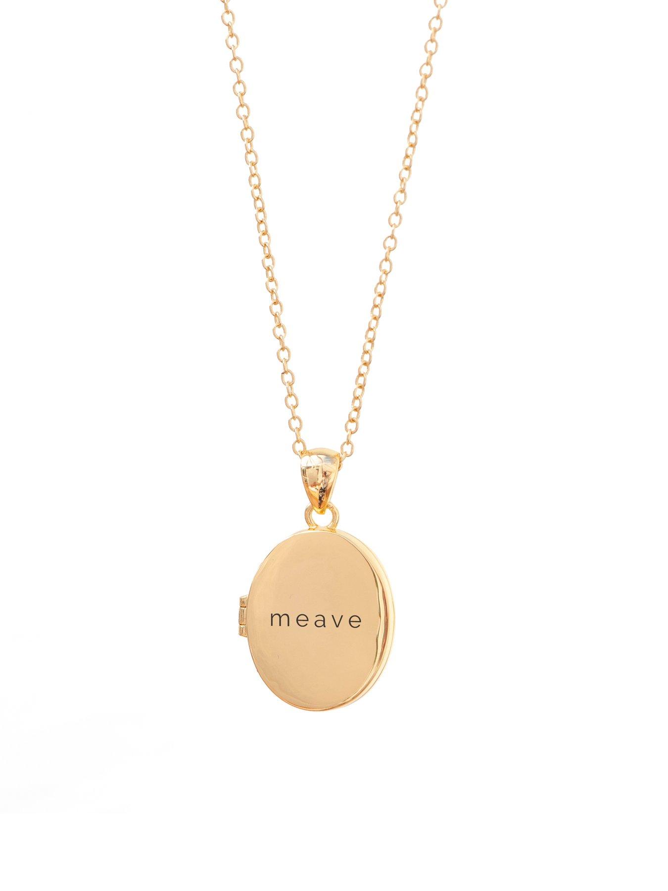 Image 5 of 5 of Treat Republic Personalised Oval Photo Locket - Gold