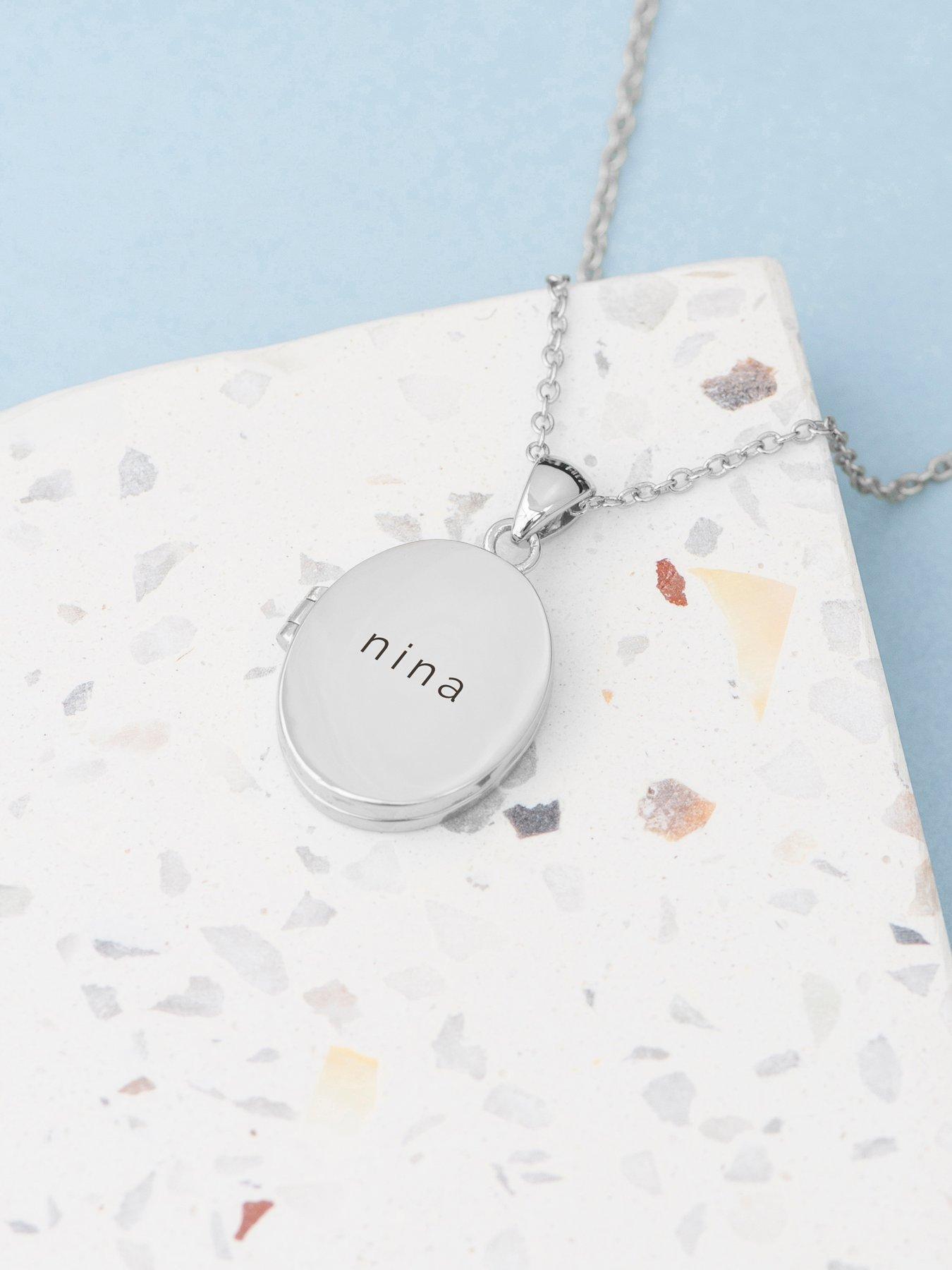 Image 3 of 5 of Treat Republic Personalised Oval Photo Locket - Silver