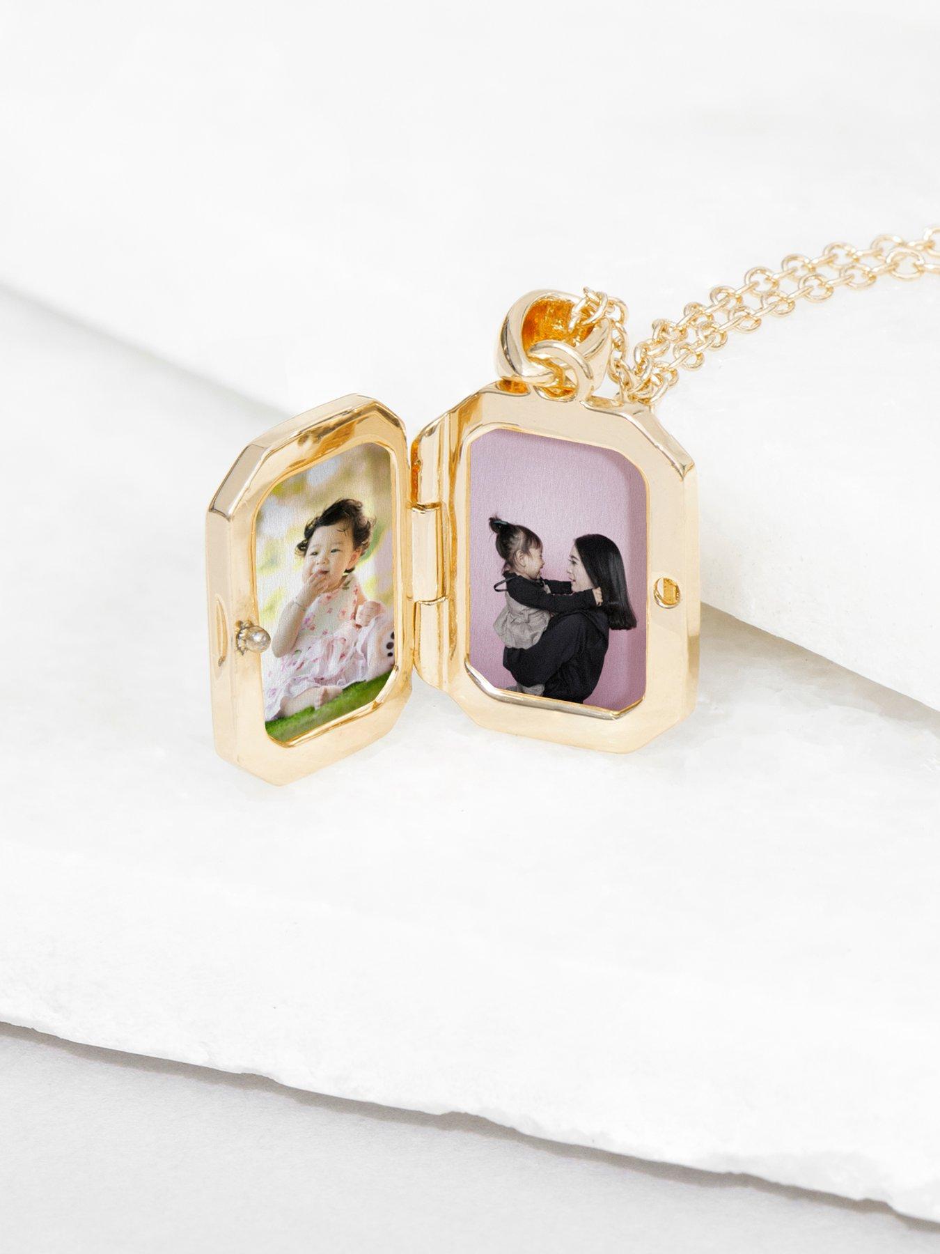 Image 4 of 5 of Treat Republic Personalised Rectangular Photo Locket - Gold