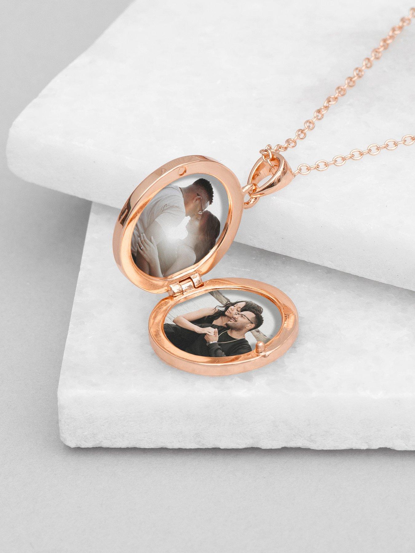 Image 4 of 5 of Treat Republic Personalised Round Photo Locket - Rose Gold