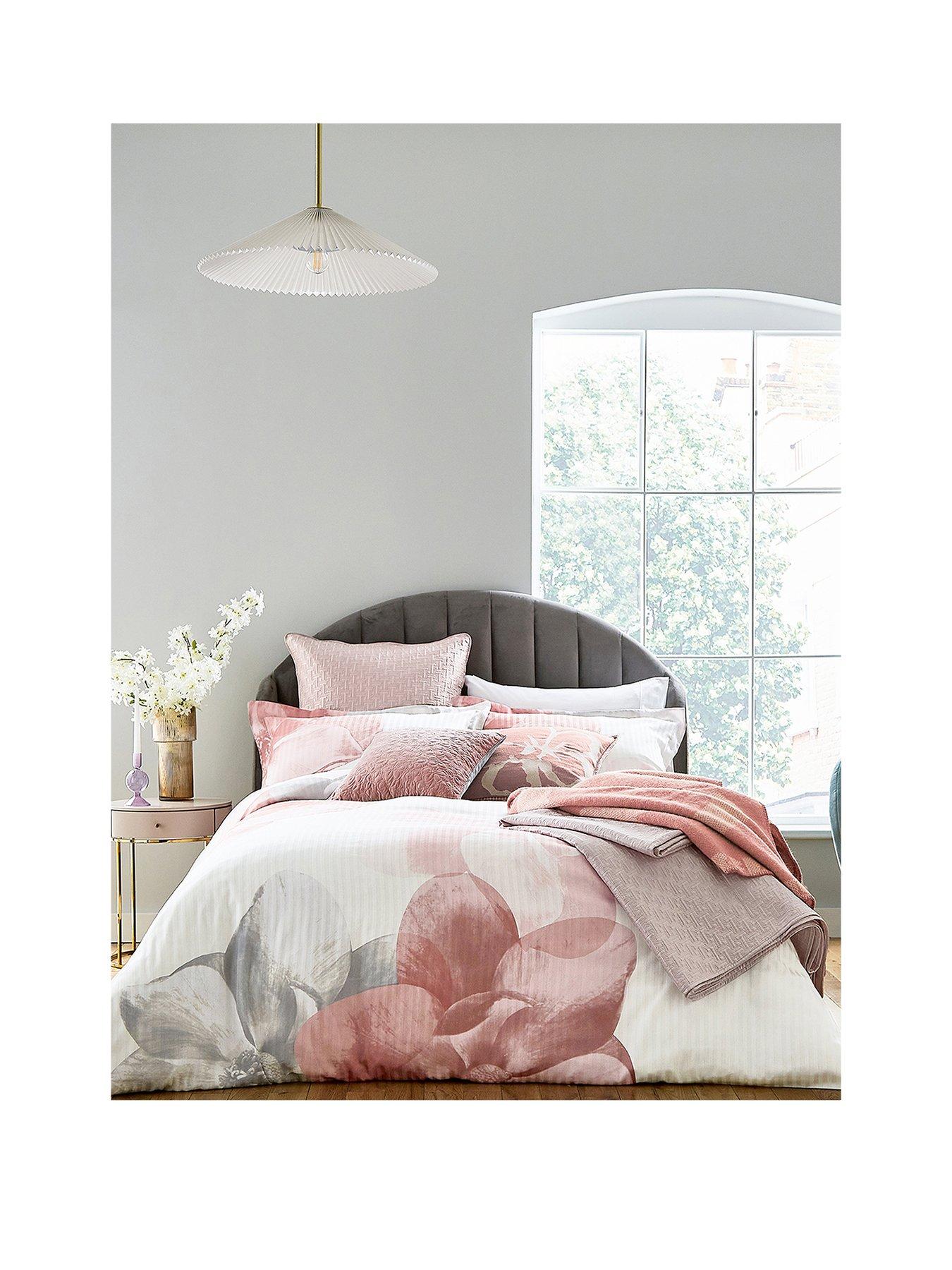 Ted Baker Photo Magnolia Pink Duvet Cover 100 Cotton Ks very.co.uk