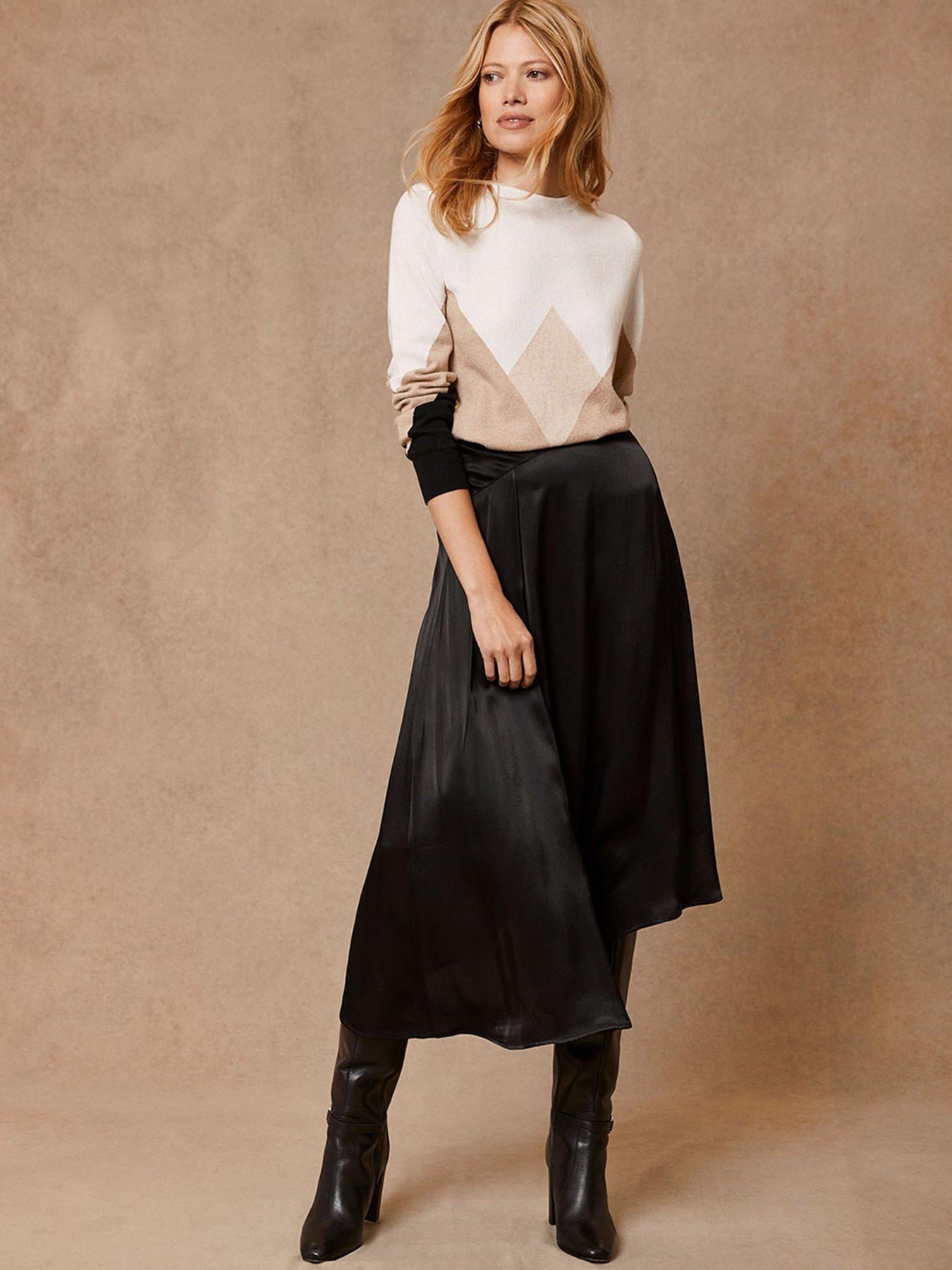 Mint Velvet Cream Argyle Crew Neck Jumper very.co.uk