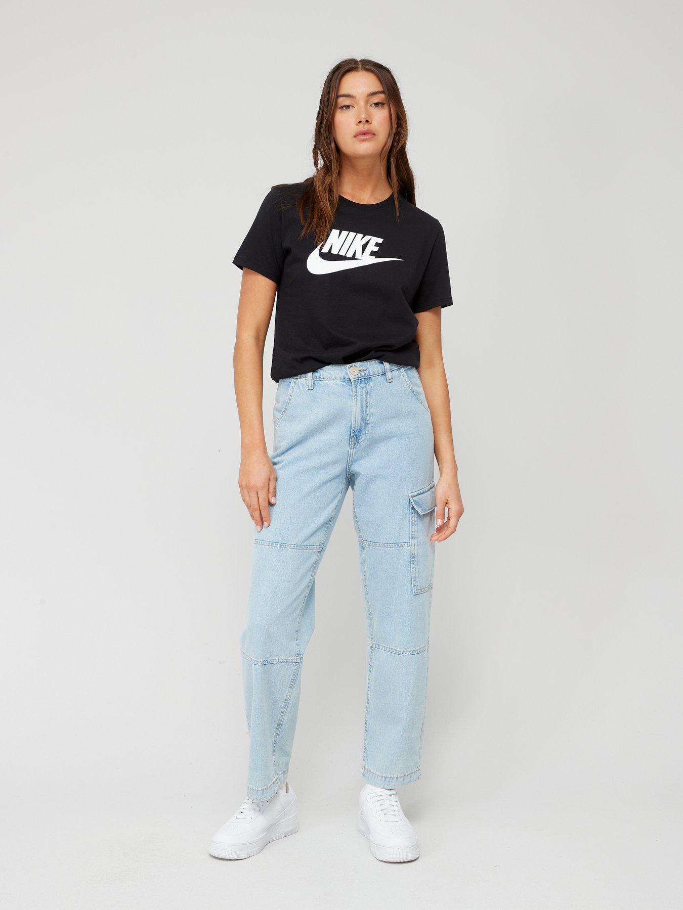 Nike NSW Essential Icon Futura T-Shirt - Black