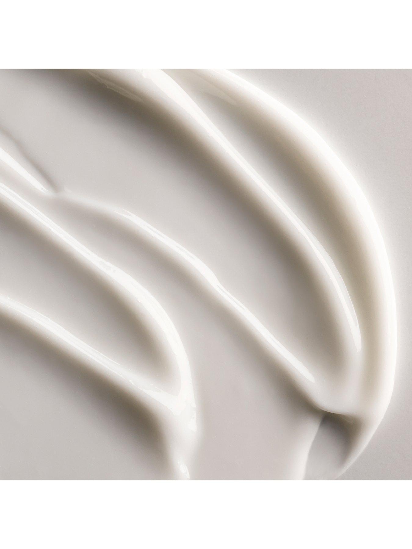 Image 2 of 4 of Elemis Mayfair No.9 Hand &amp; Body Lotion 300ml