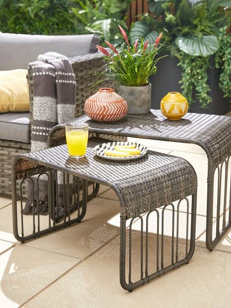 very-home-coral-bay-nested-garden-table-set