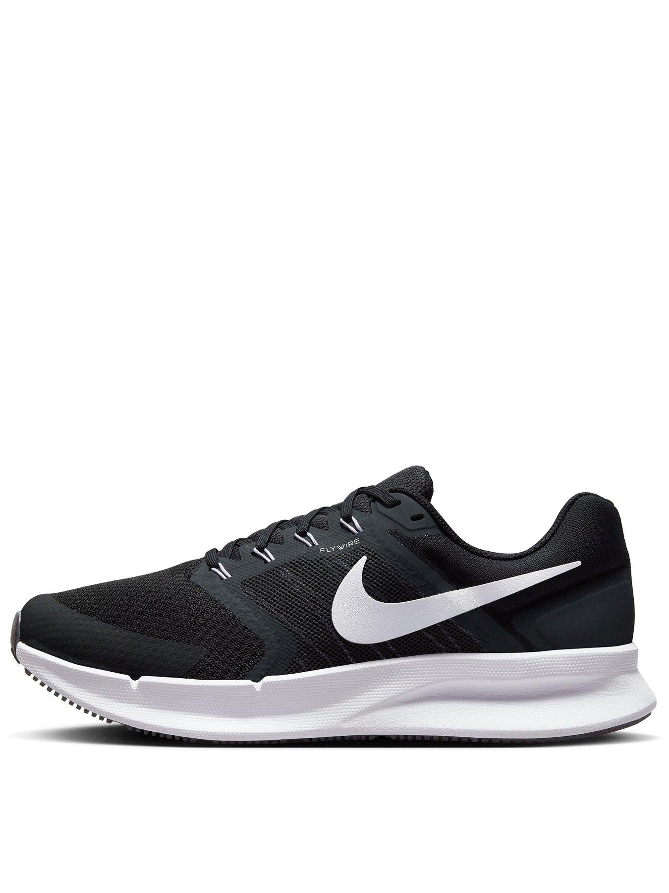 Nike run swift trainers hot sale mens