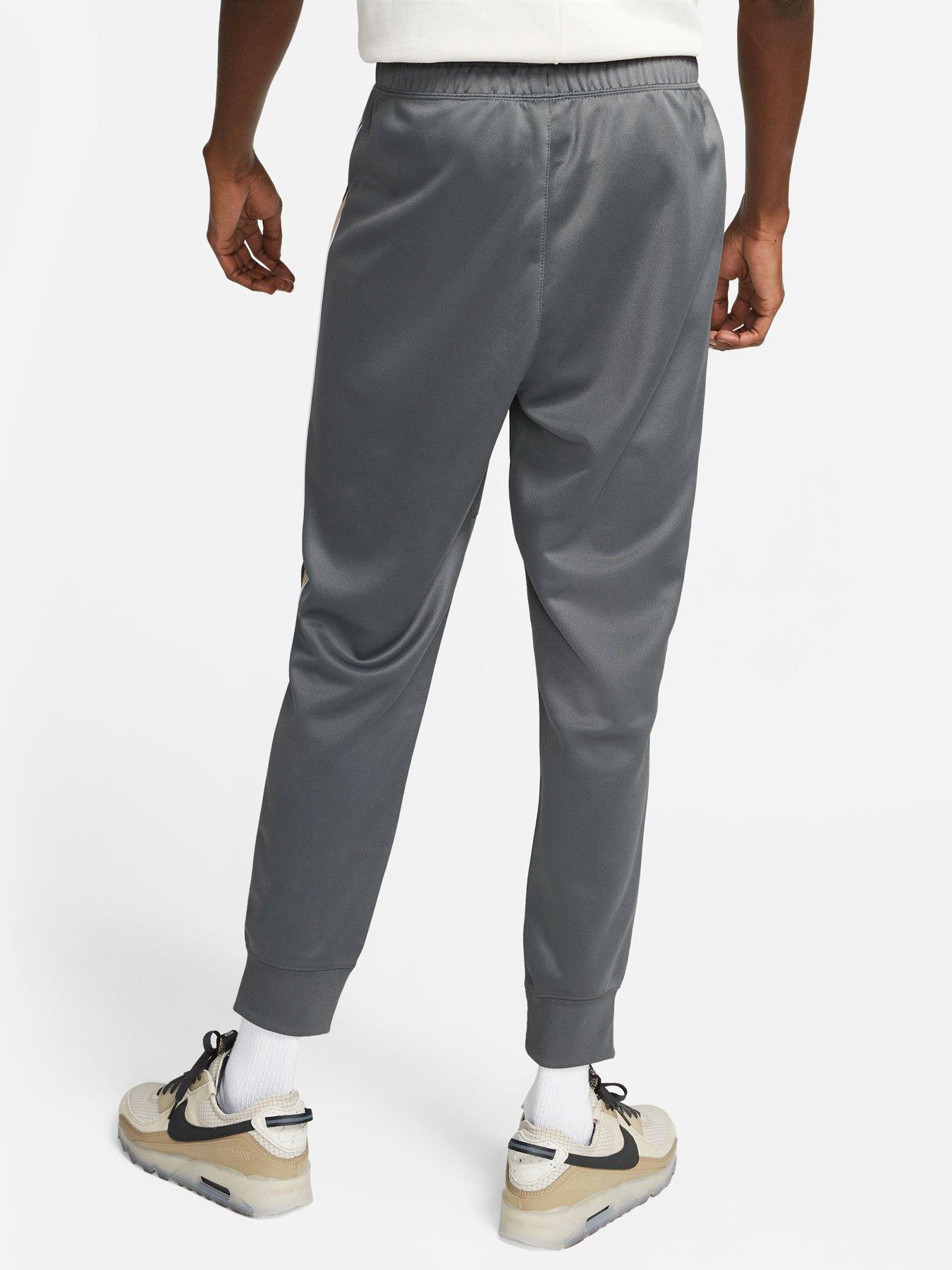 Nike repeat poly store sweatpant