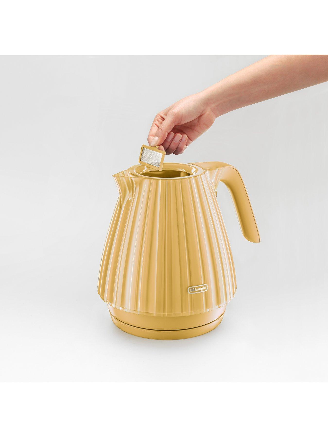 DeLonghi Ballerina Kettle Yellow very