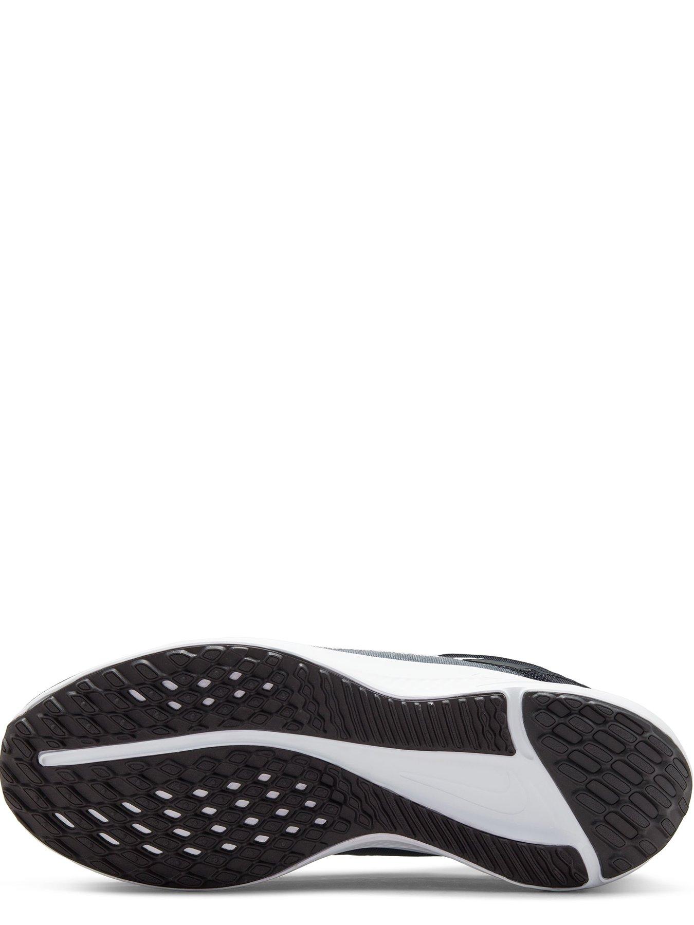 Image 5 of 6 of Nike Women's Quest Trainers - BLACK/WHITE