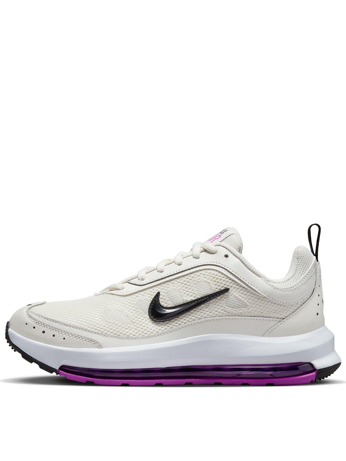 Nike 2024 trainers cream