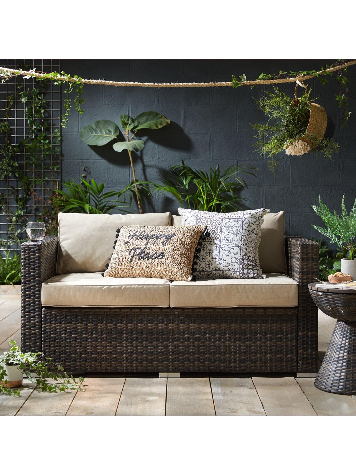 Coral bay shop rattan sofa