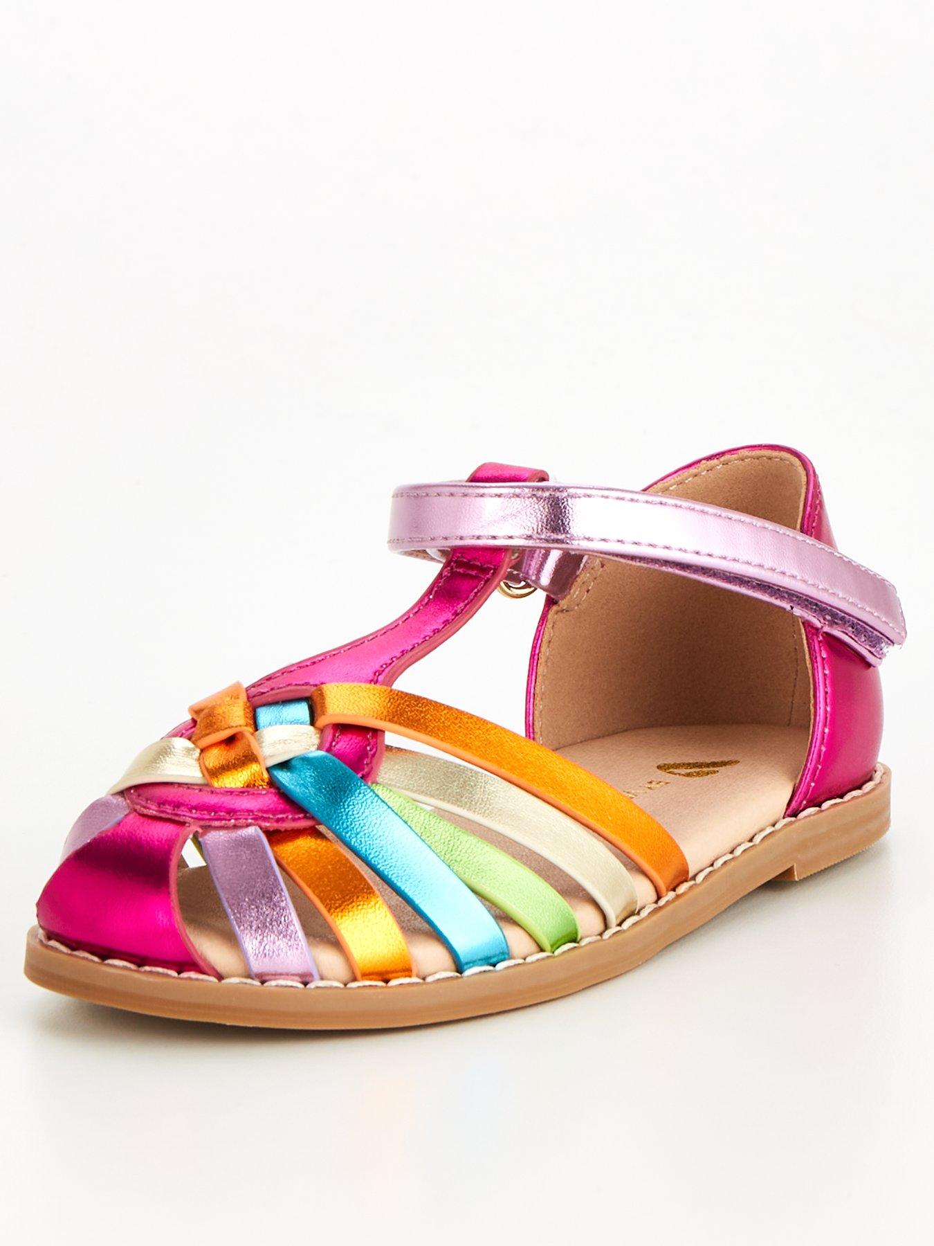 Kids closed hot sale toe sandals