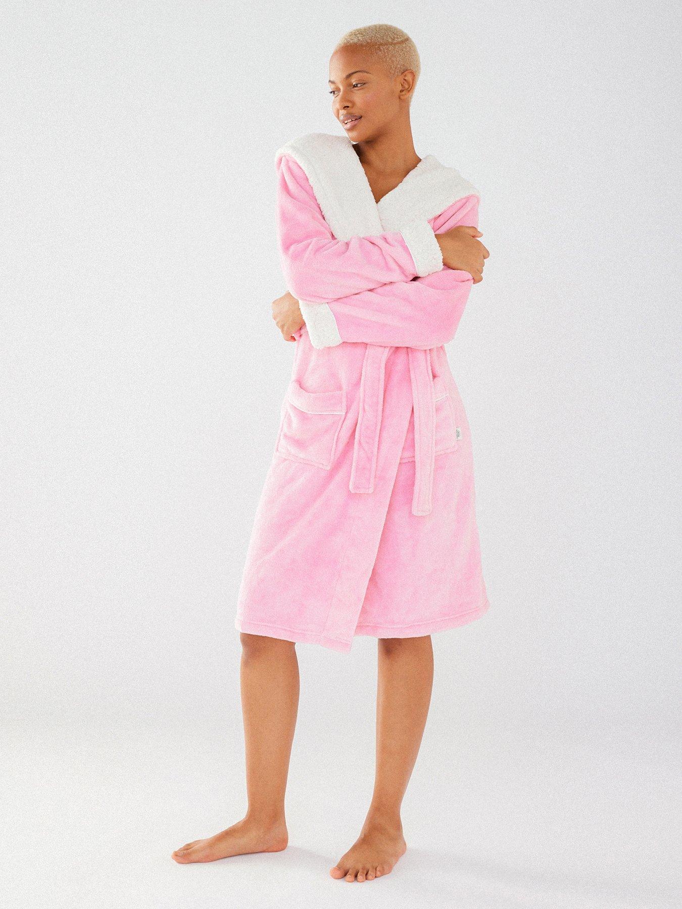 Versace bathrobe dressing gowns nightwear bedding wear pink white