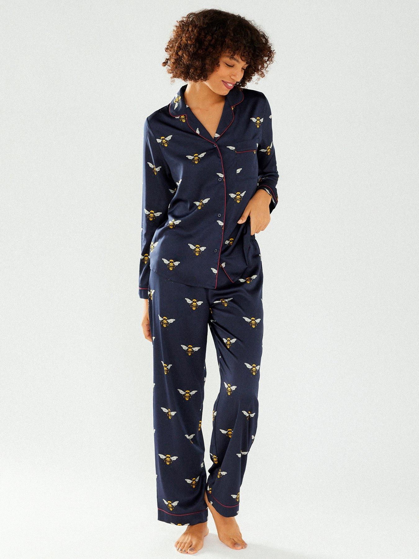 CHELSEA PEERS Satin Bee Long Button Up Pyjama Set Navy very