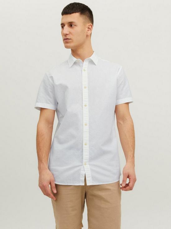 front image of jack-jones-summer-short-sleeve-shirt-white