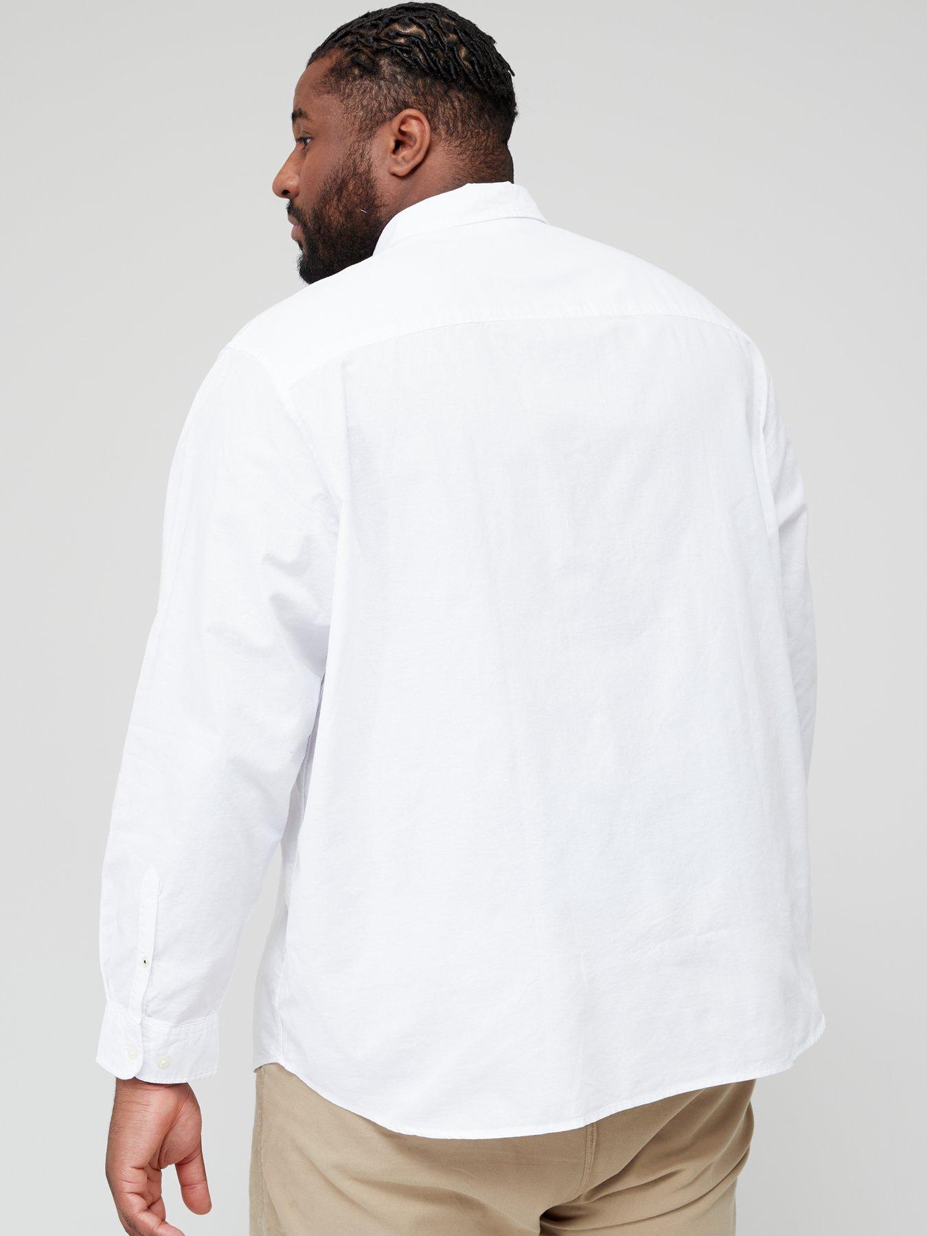 Button Down Shirt with Pockets and Strong Shoulders.