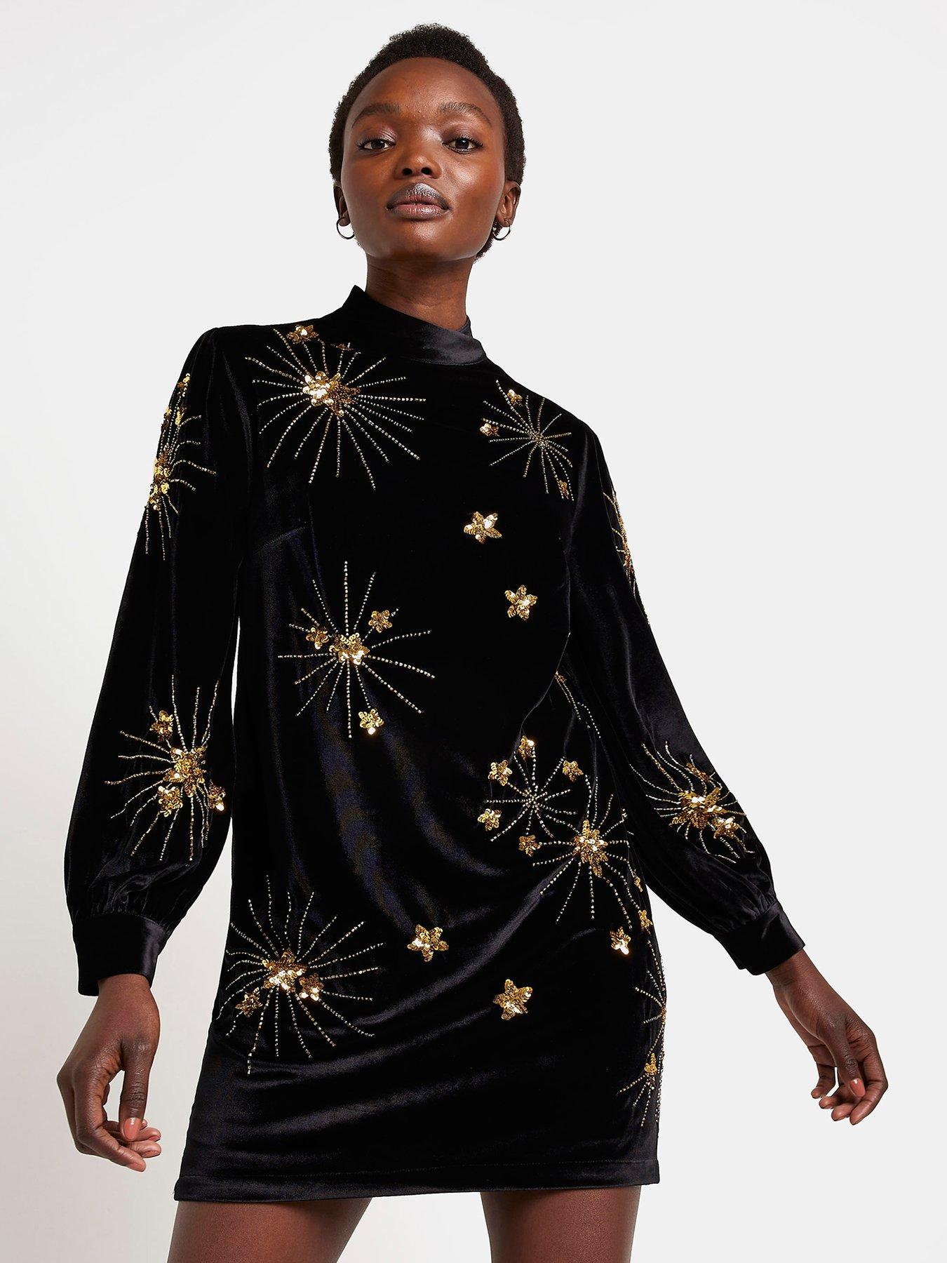 Black dress gold clearance stars