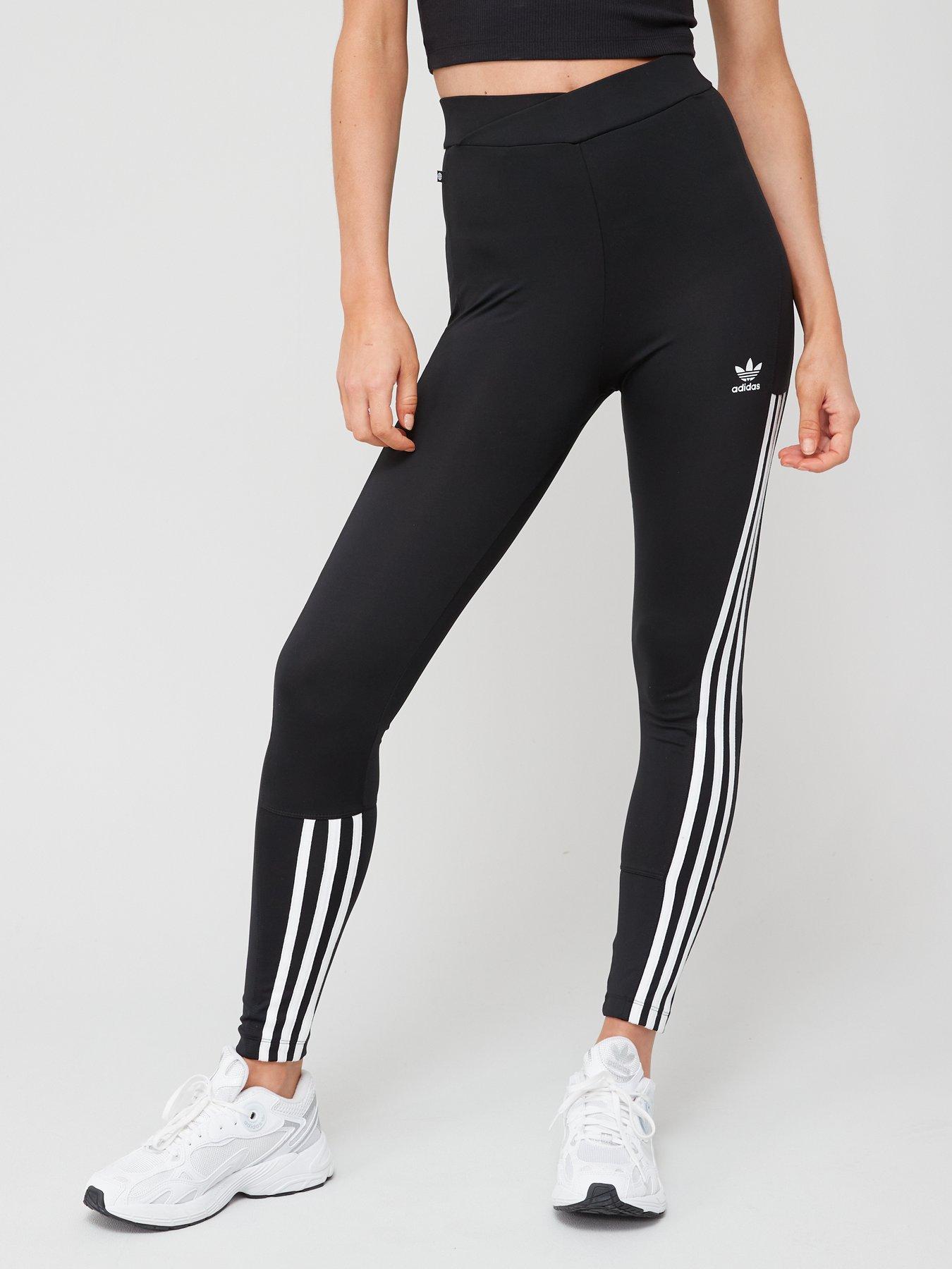 adidas Originals Yoga Essentials Aop 7/8 leggings in Blue