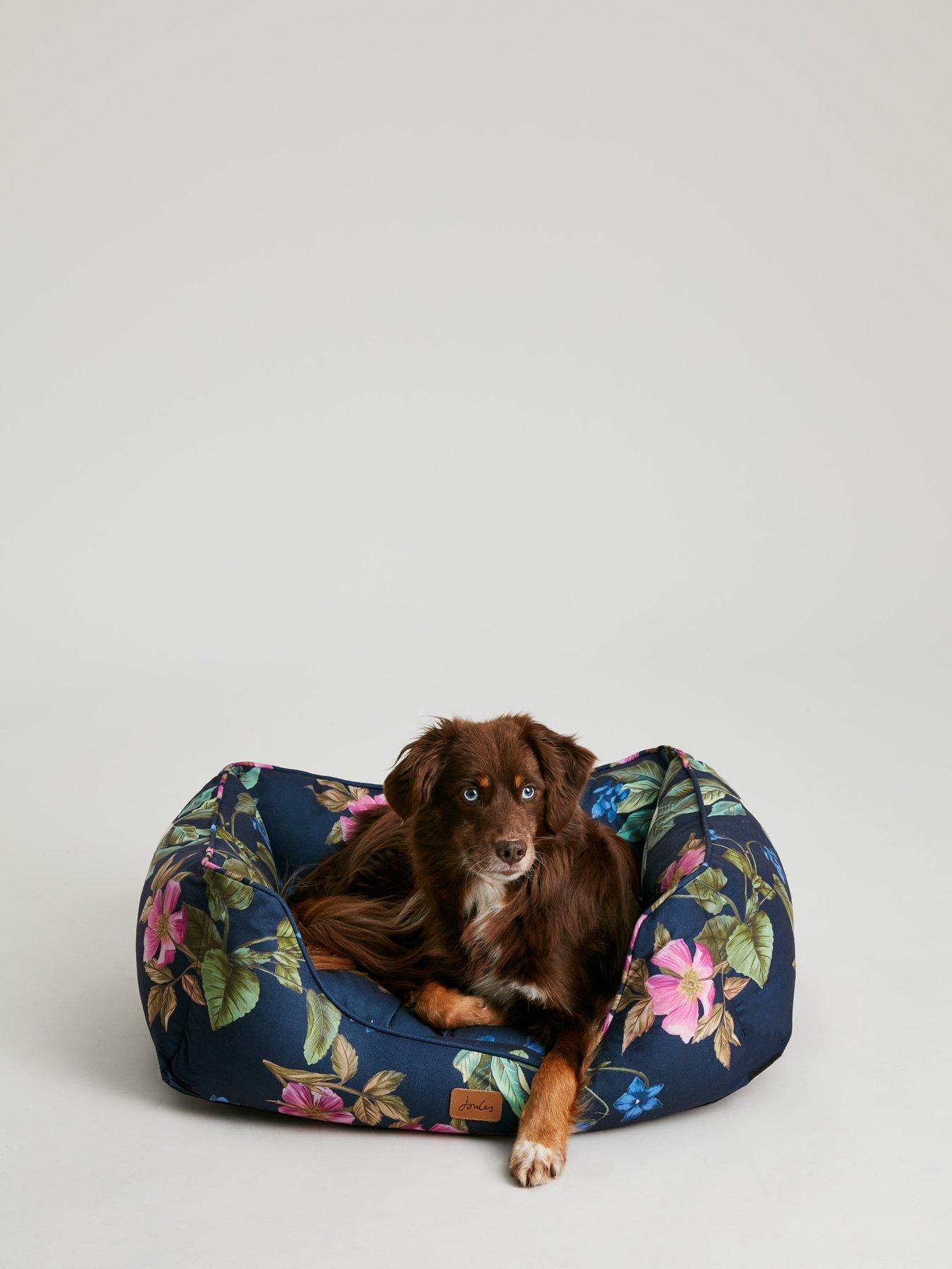 Joules medium best sale dog bed