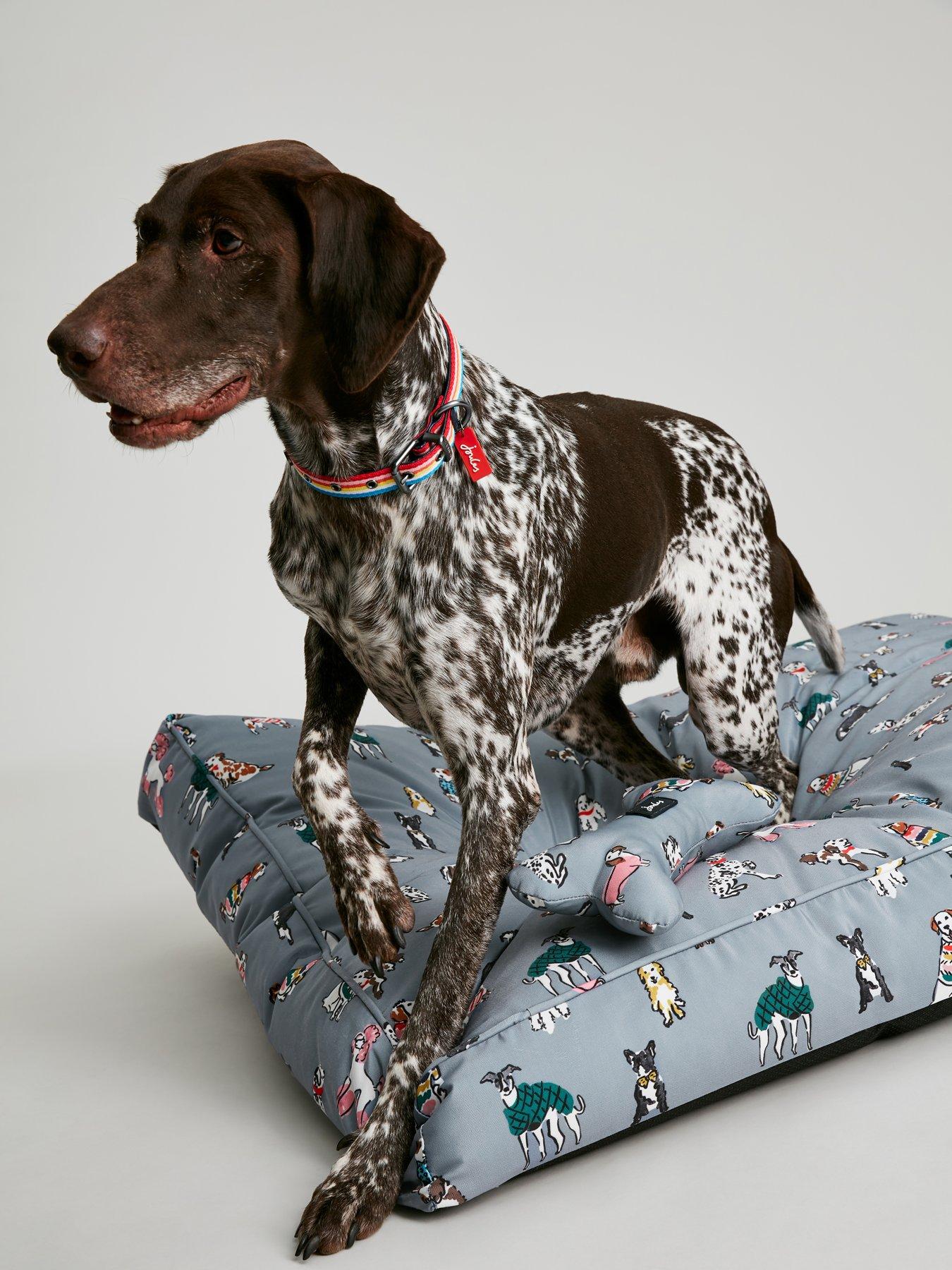 Joules Rainbow Dogs Mattress Medium very