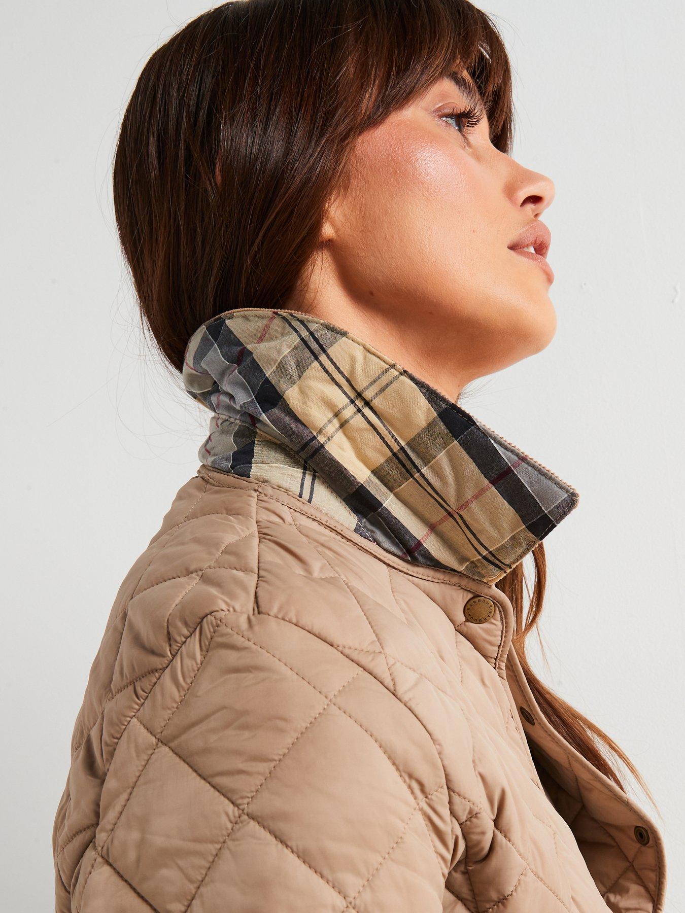 Barbour Deveron Quilt - Beige | Very.co.uk