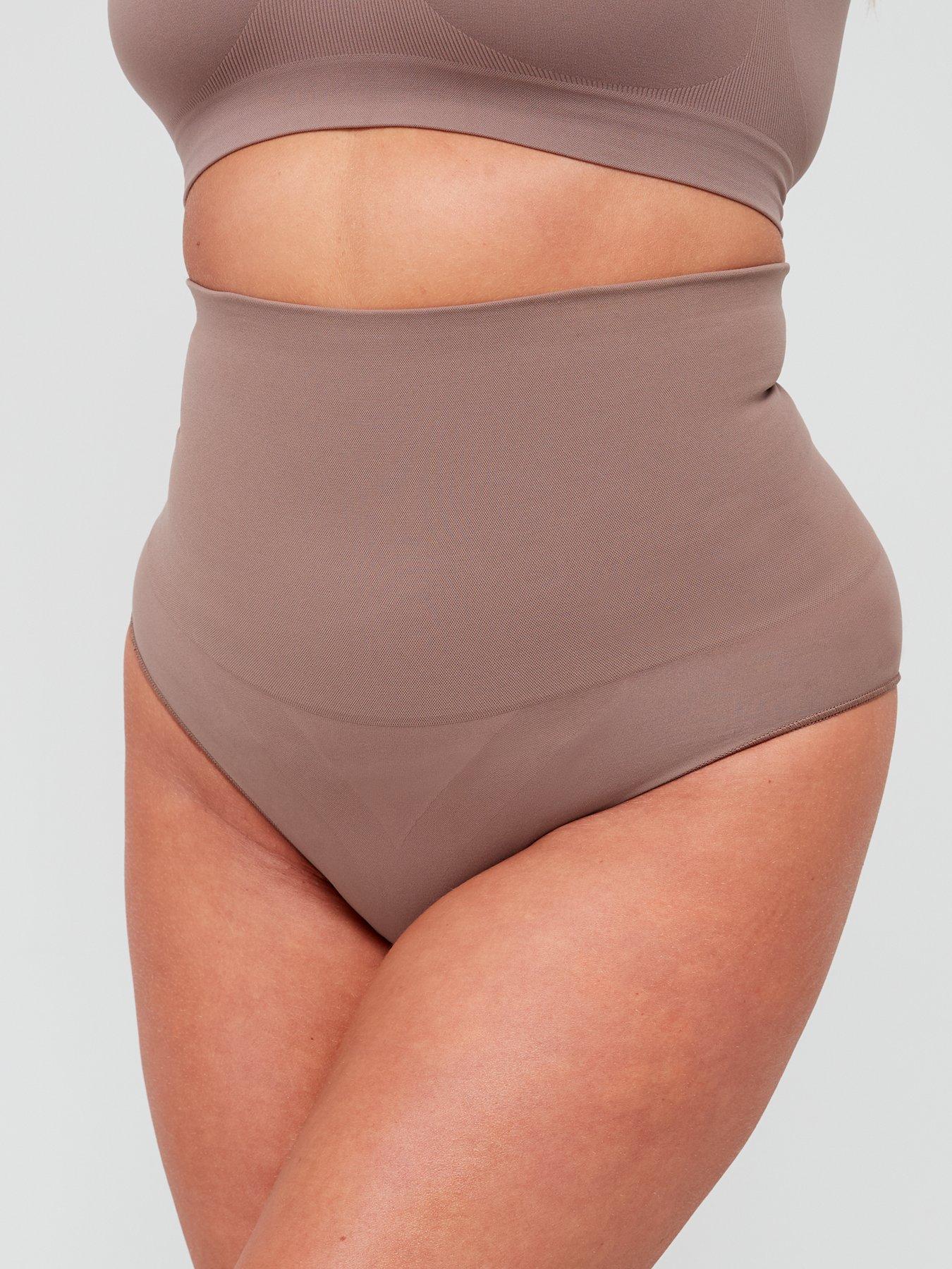 Spanx Seamless contouring thong in mink