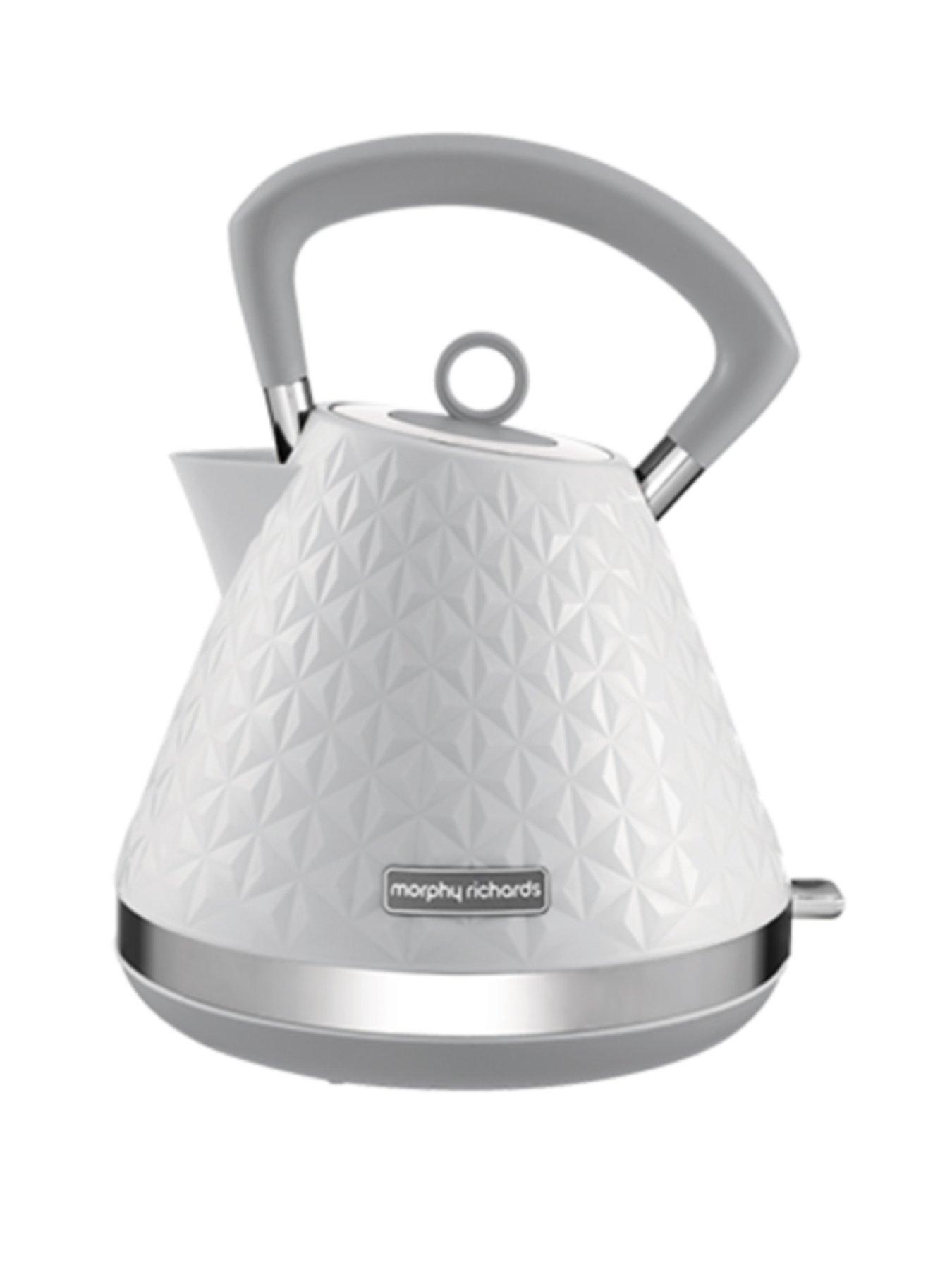 Product photograph of Morphy Richards Vector 108134 Kettle - White from very.co.uk