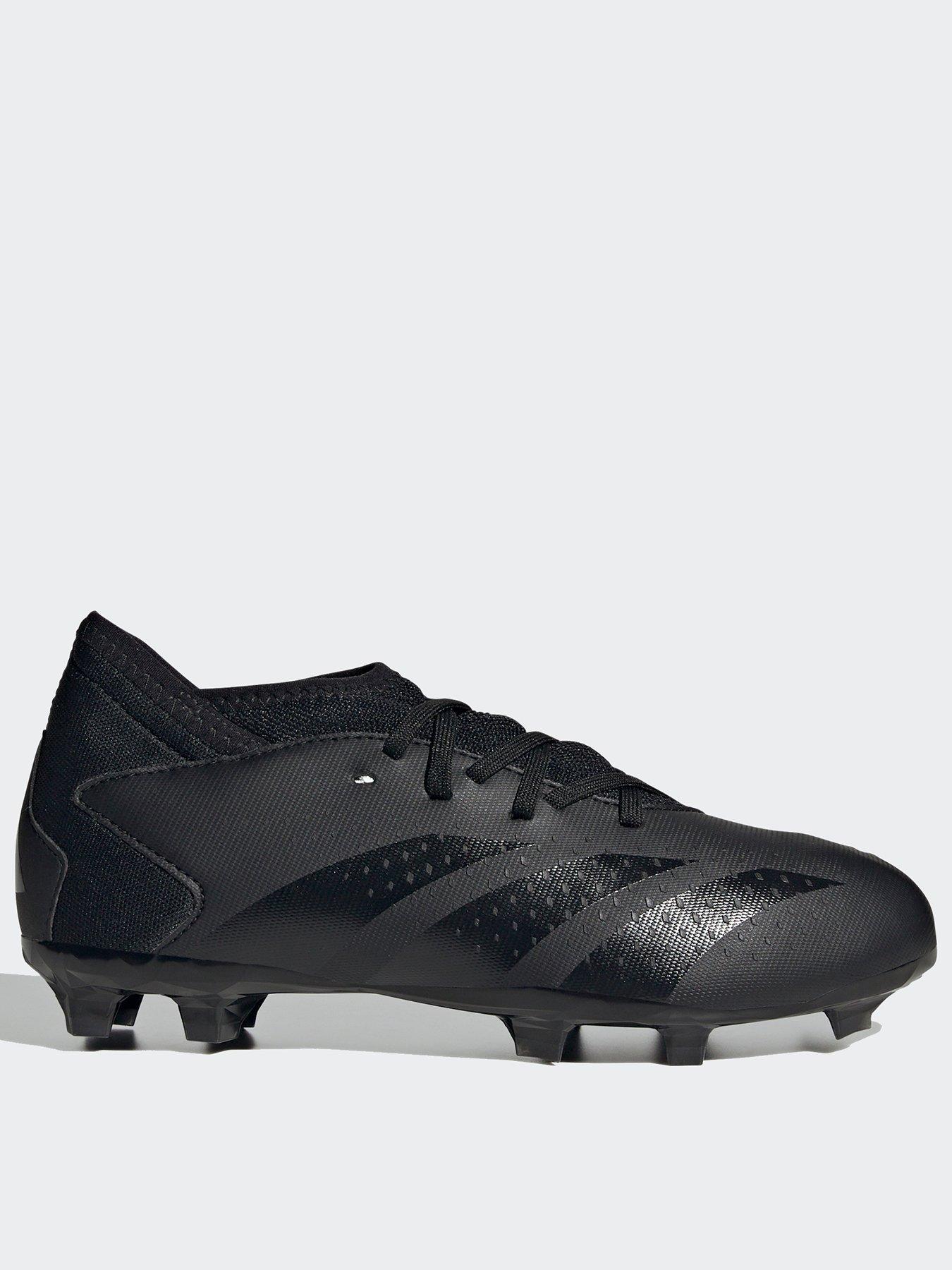 Black football store boots junior