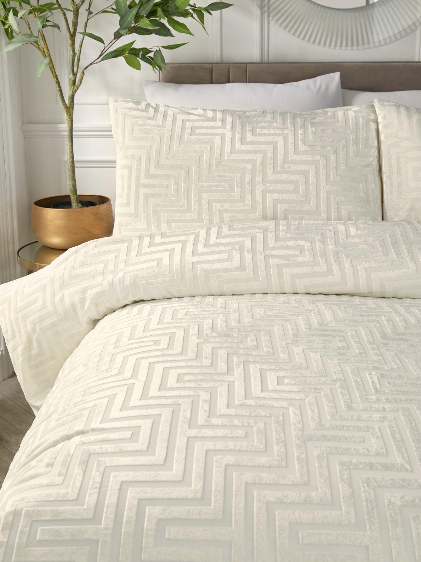 Image 3 of 5 of Very Home Luxe Cut Greek Key Duvet Cover Set - Cream