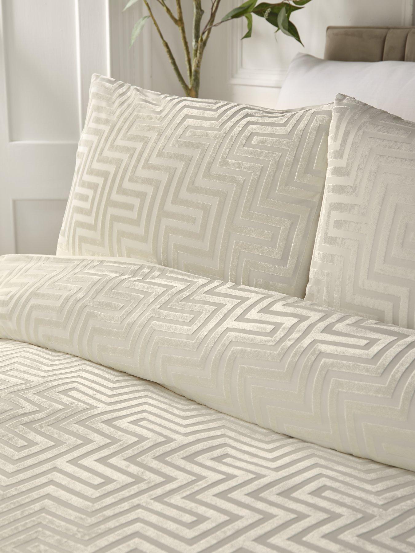Image 4 of 5 of Very Home Luxe Cut Greek Key Duvet Cover Set - Cream