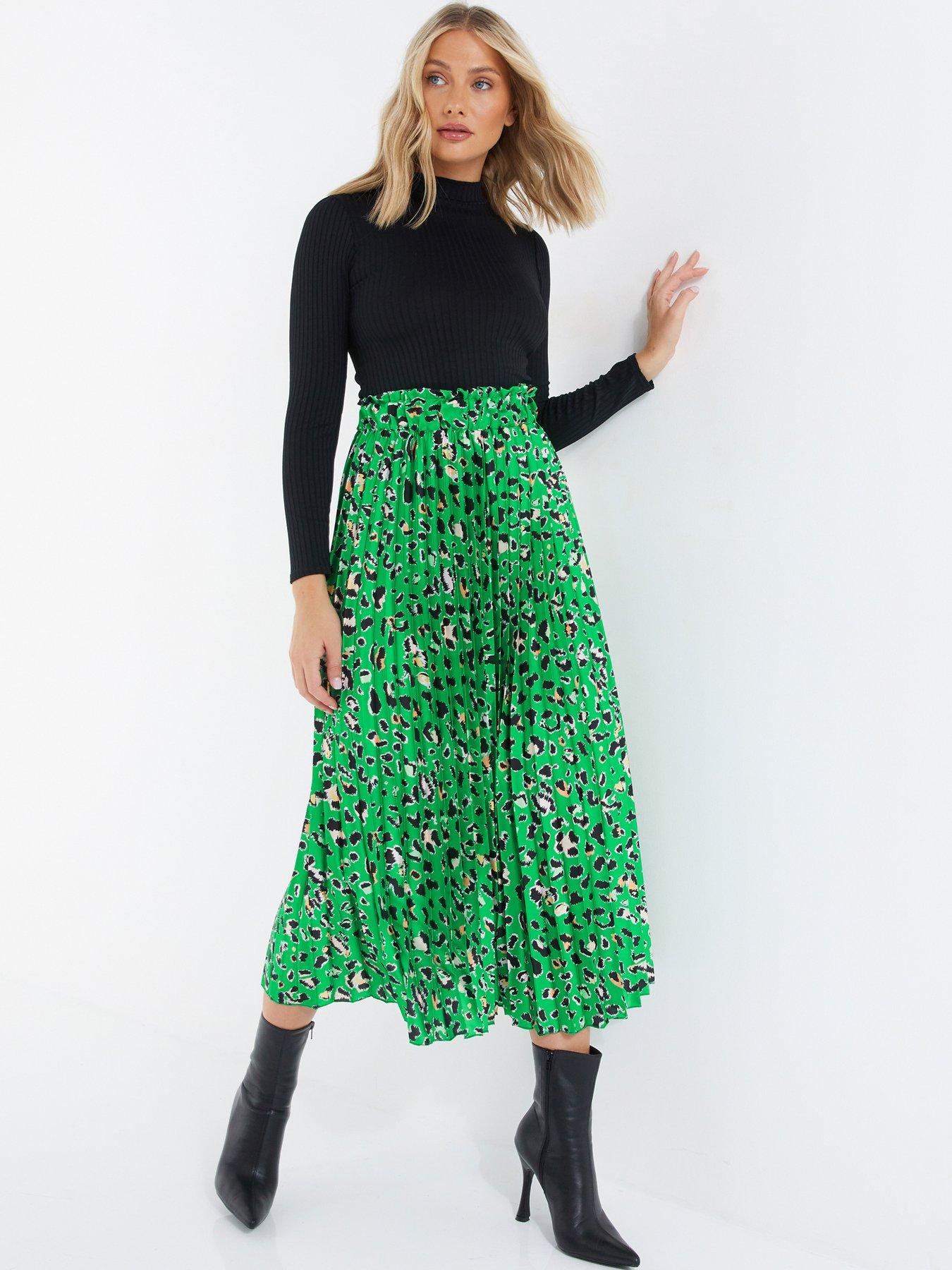 Pleated midi skirt on sale quiz