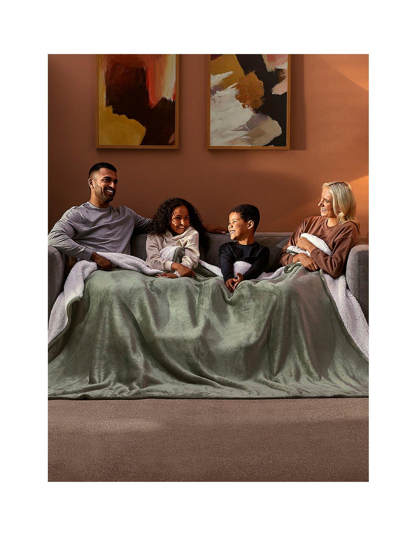 Silentnight Snugsie Supersized Blanket - Green