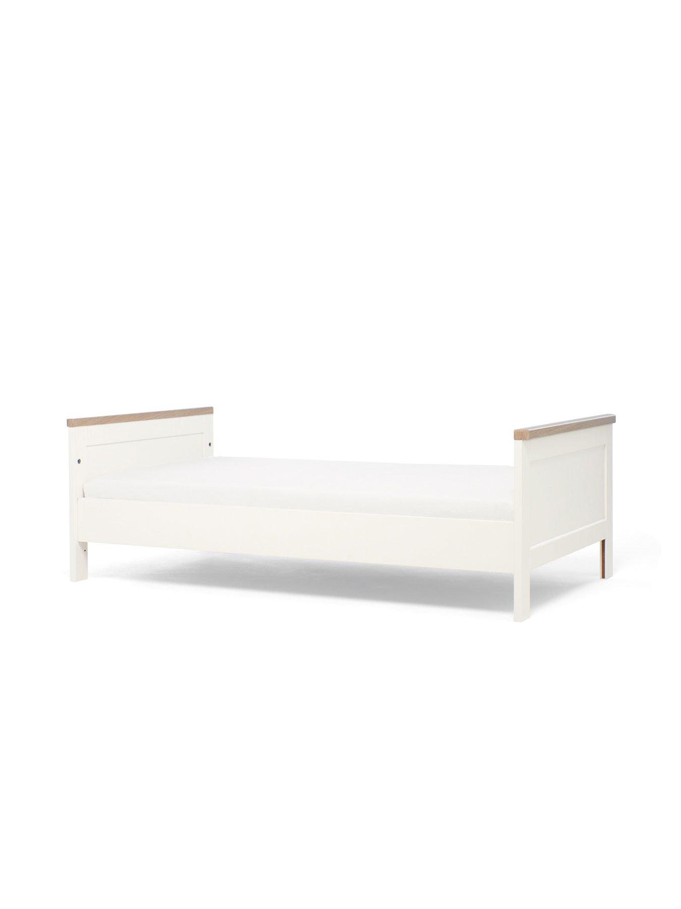 Mamas White Cot Bed With Drawer And Mattress Mamas Papas Hampden