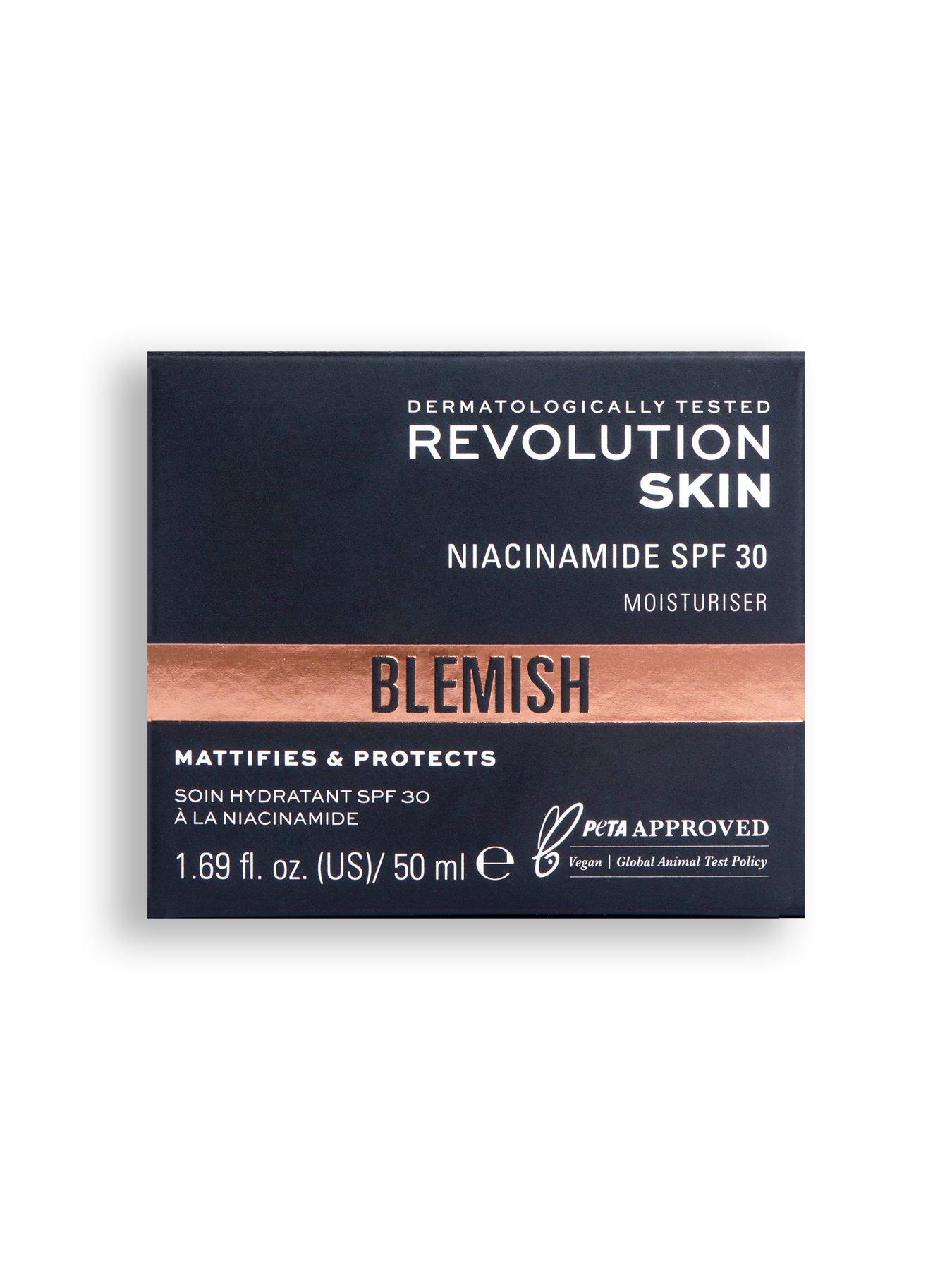Image 4 of 4 of Revolution Beauty London Revolution Skincare Moisture Cream SPF30 Normal to Oily Skin