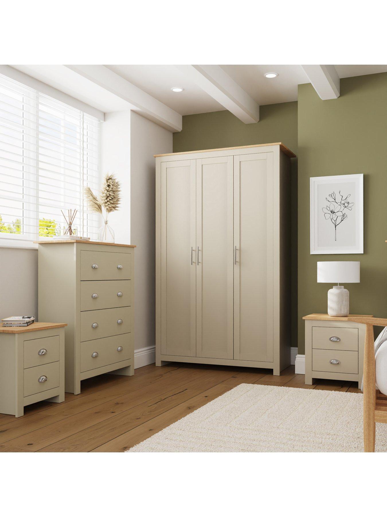 GFW Lancaster 4 Piece Package - 3 Door Wardrobe, 4 Drawer Chest and 2 Bedside Chests