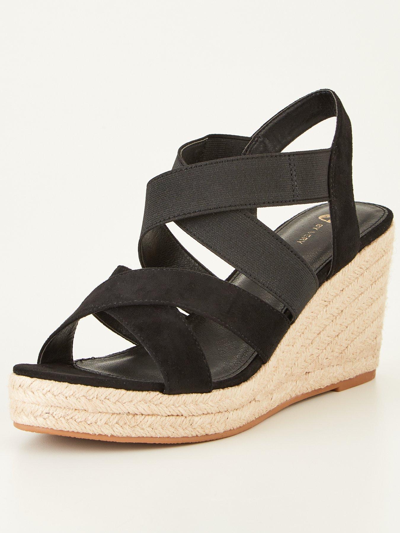 Extra wide store wedge sandals