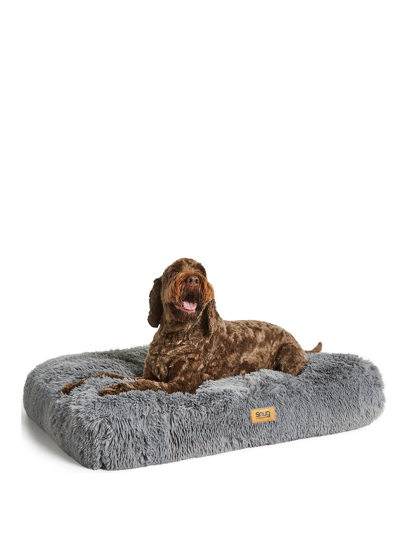 Product photograph of Snug Super Fluffy Pet Bed - Large from very.co.uk