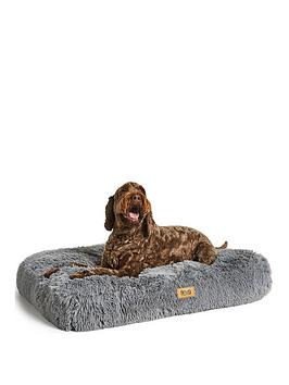 Product photograph of Snug Super Fluffy Pet Bed - Extra Large from very.co.uk