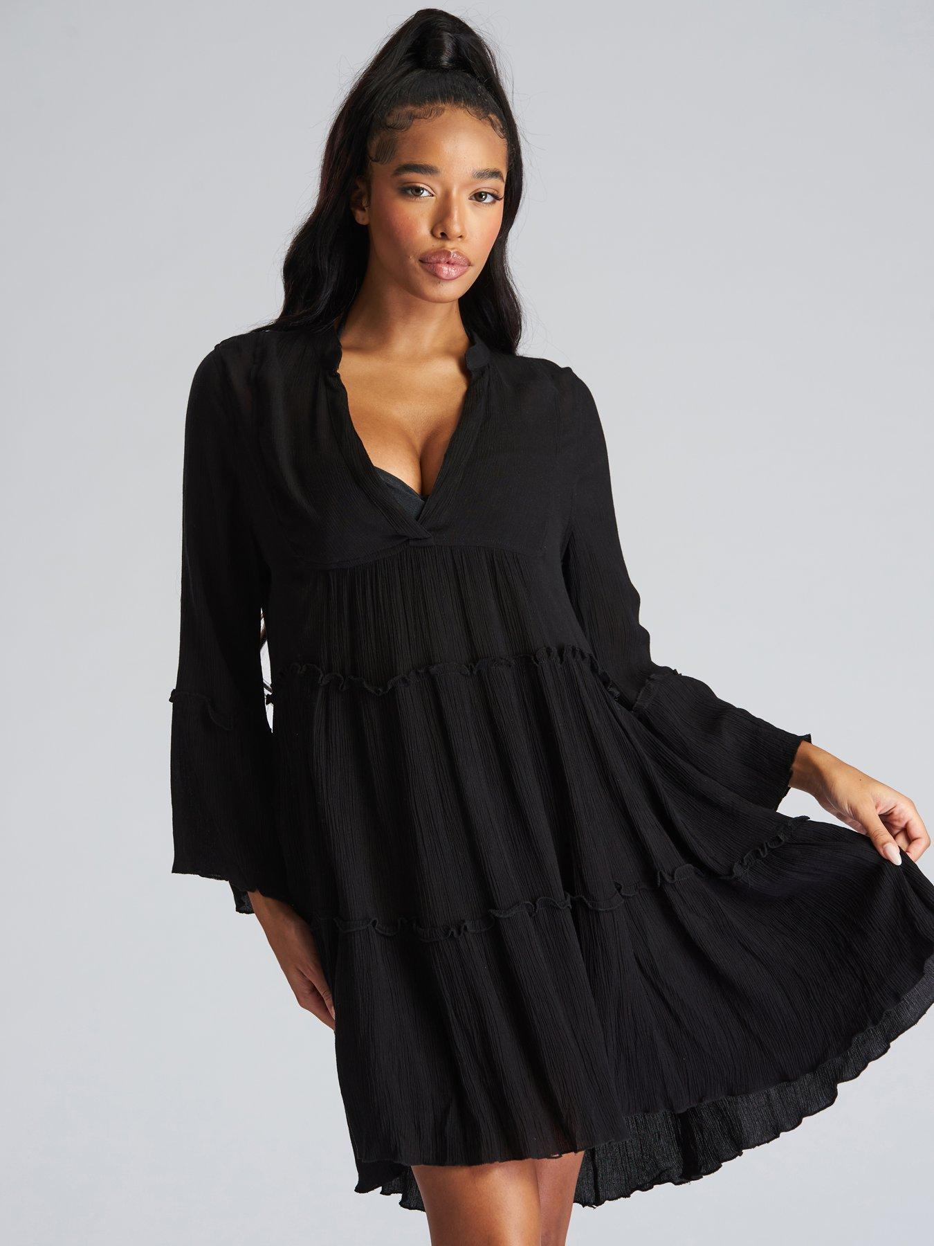 pull on beach dress Stylish Beach Outfit with Crochet Dress from Pull&Bear