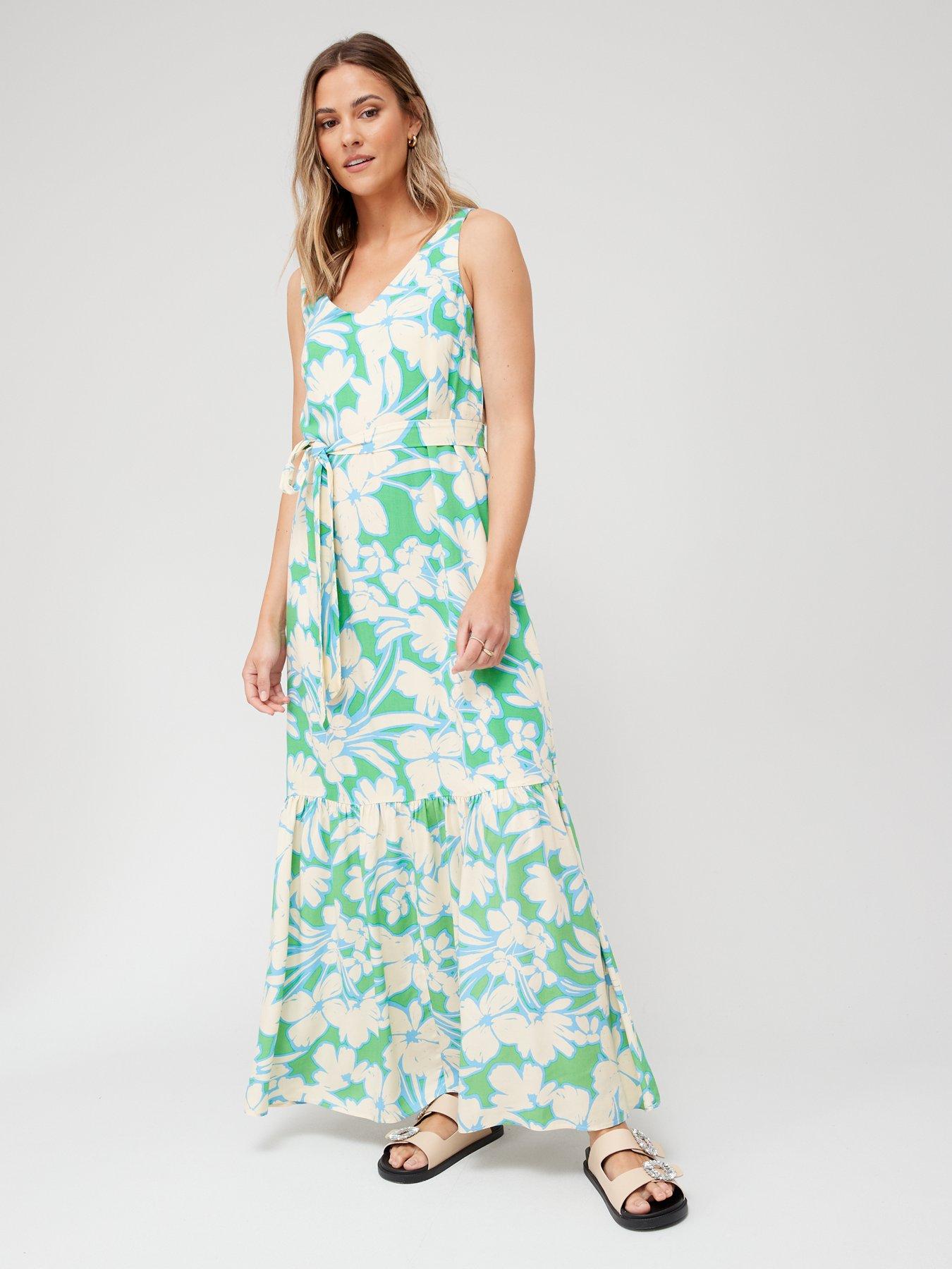 Fitted waist cheap maxi dress