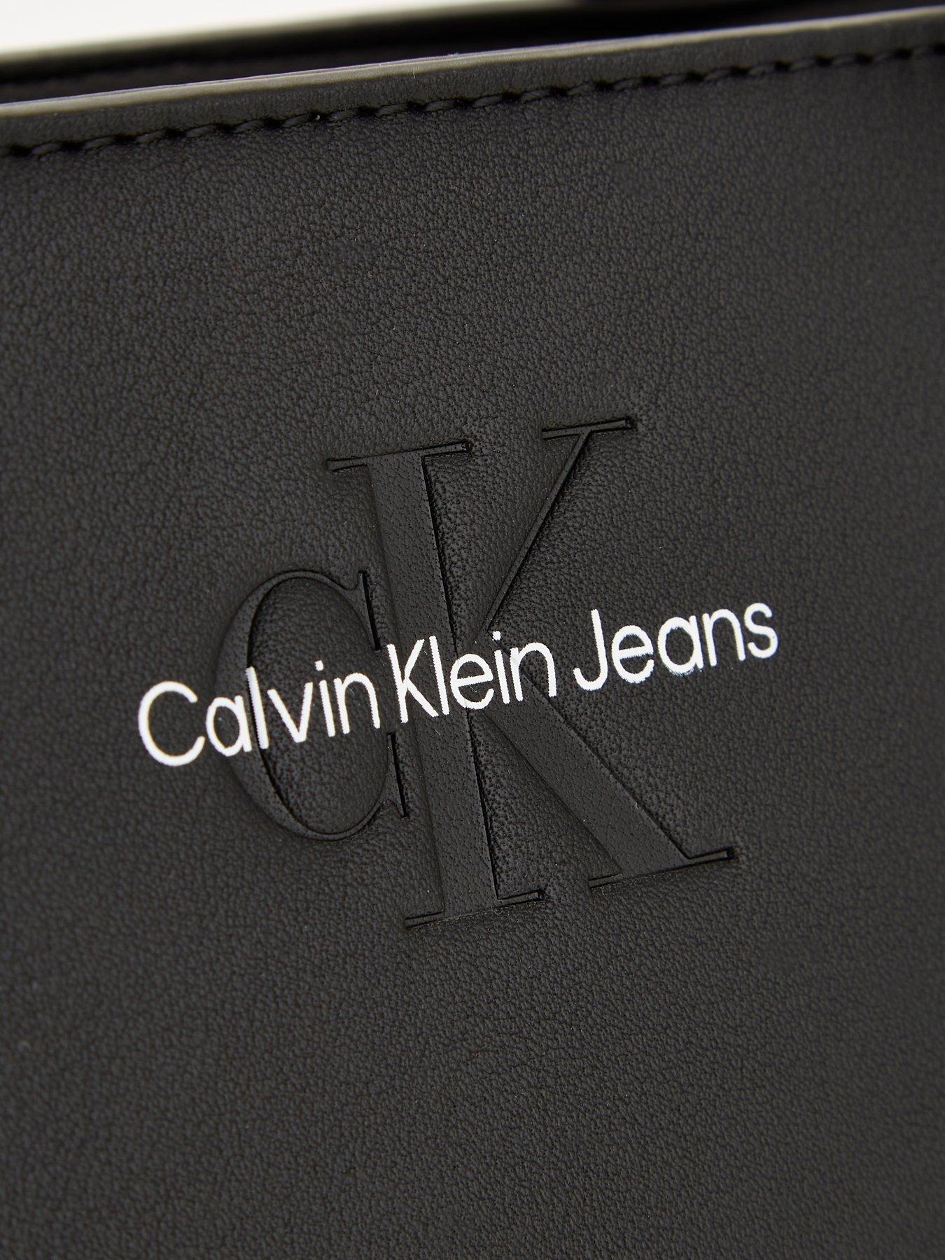 Calvin Klein Jeans Sculpted Shopper Tag Bag - Black 