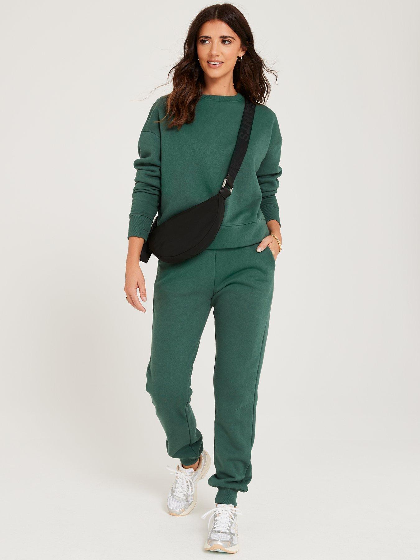 outfits with green joggers Sales & Deals