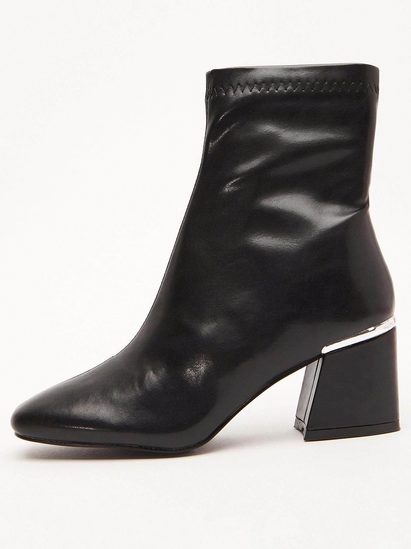 quiz black patent boots