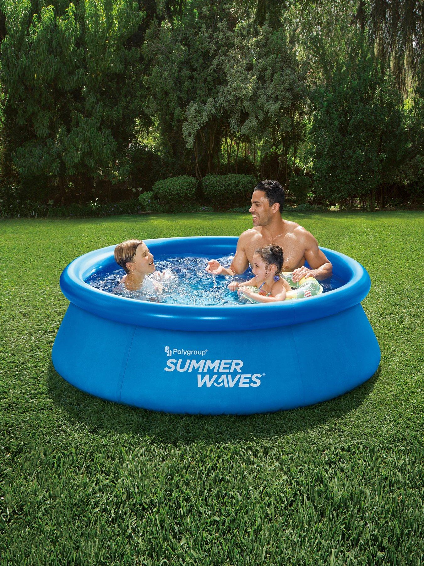 Polygroup summer shop waves pool