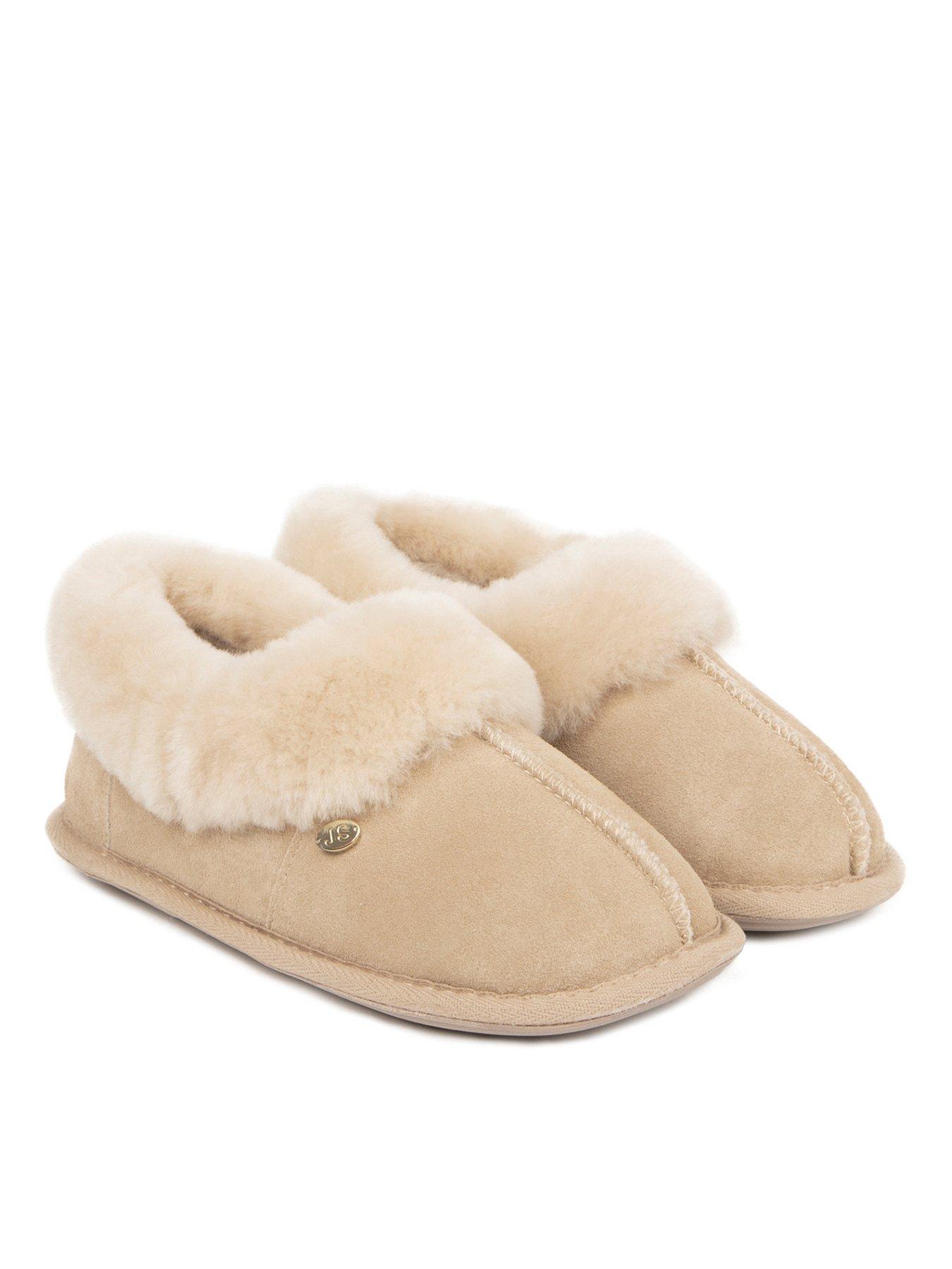 Sheepskin slippers white discount company