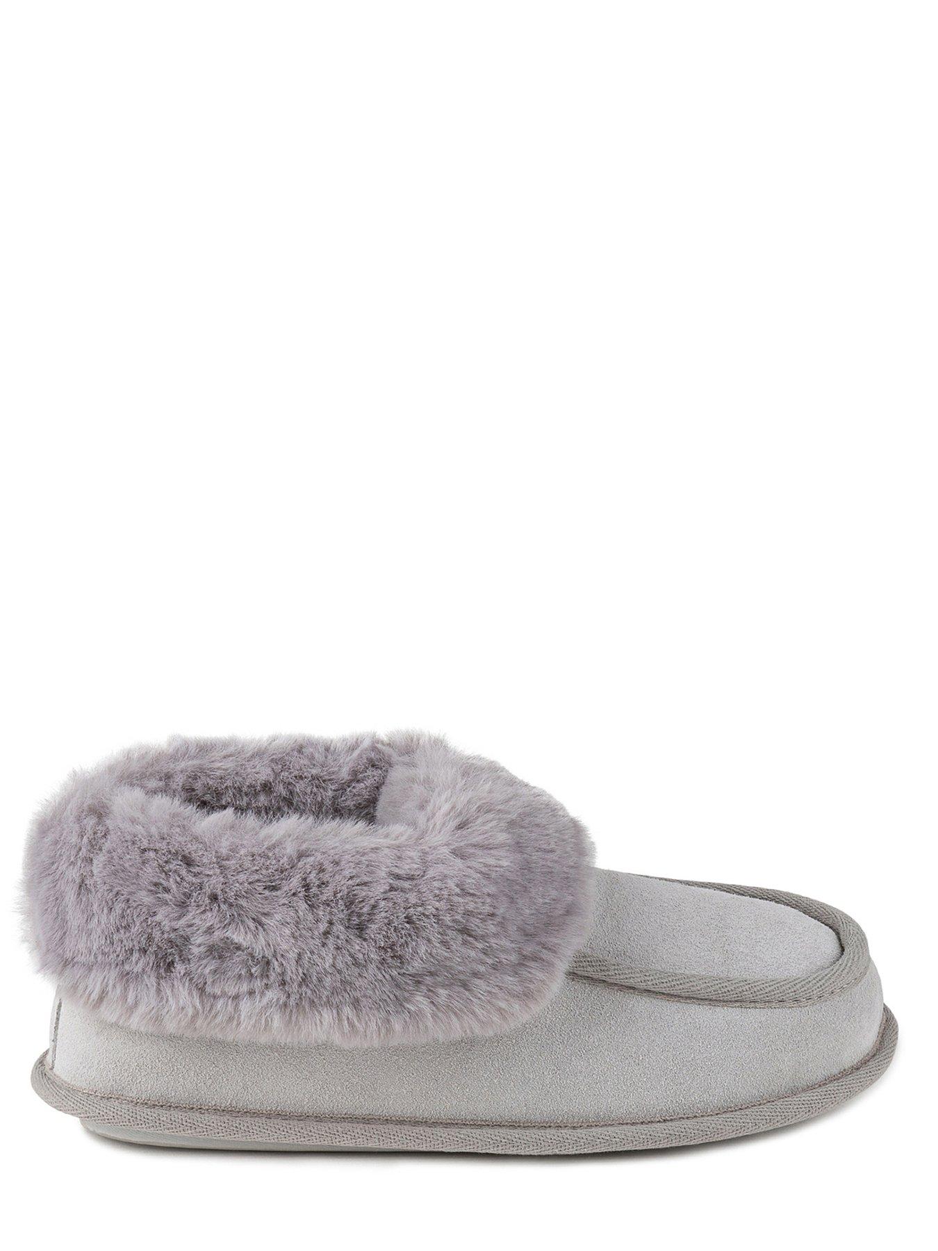 TOTES Isotoner Ladies Moccasin Bootie Slippers Grey very