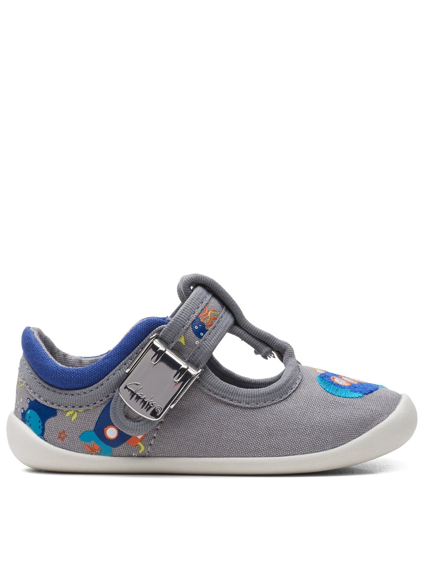 Clarks canvas top baby shoes