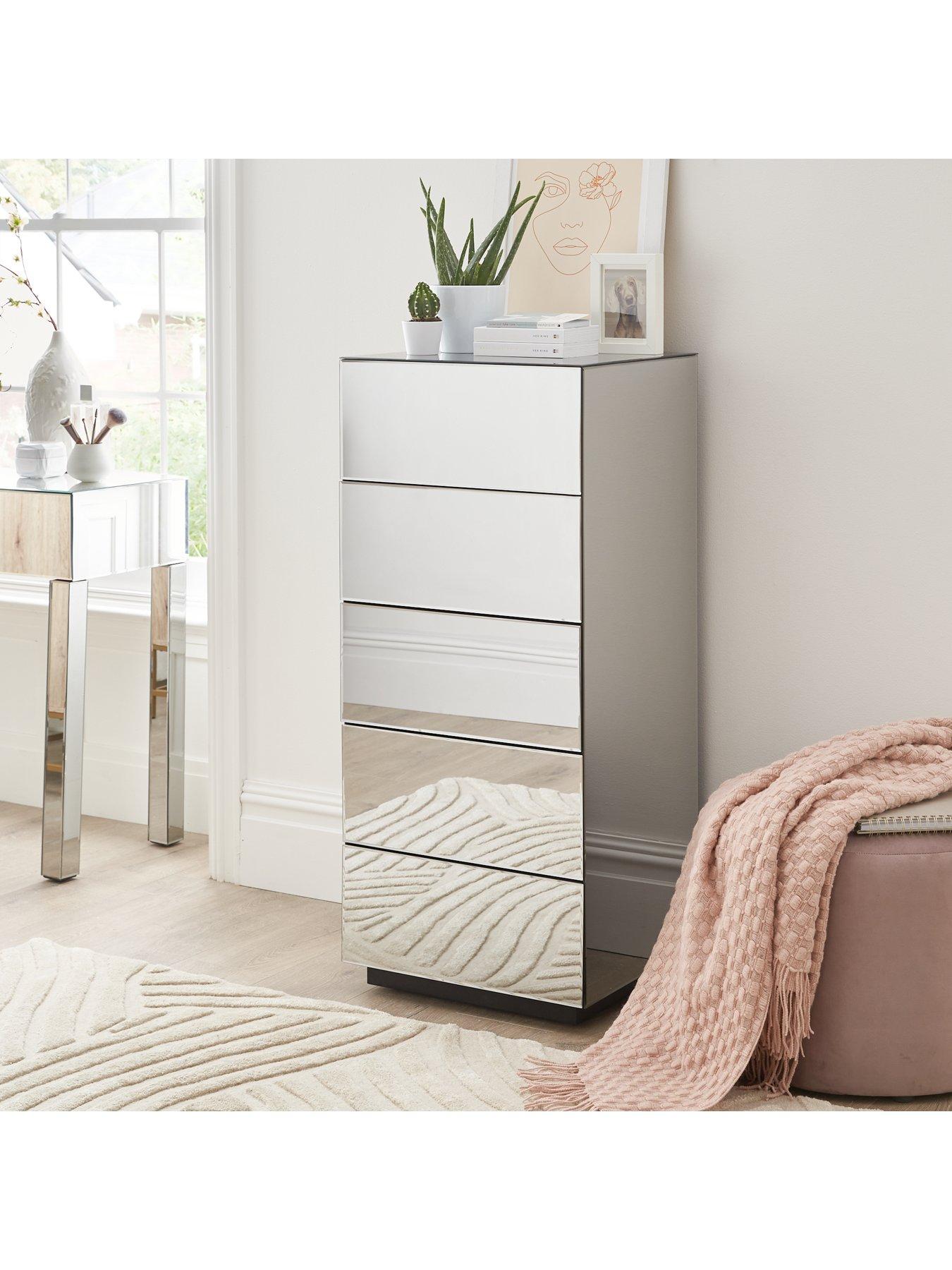 Very bedroom deals drawers