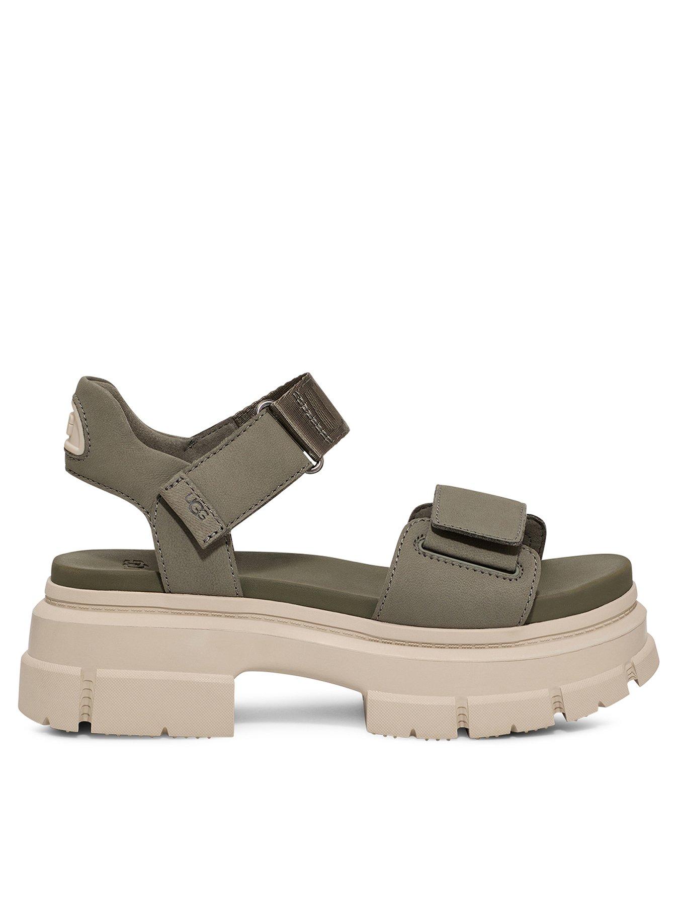 Very deals ugg sandals